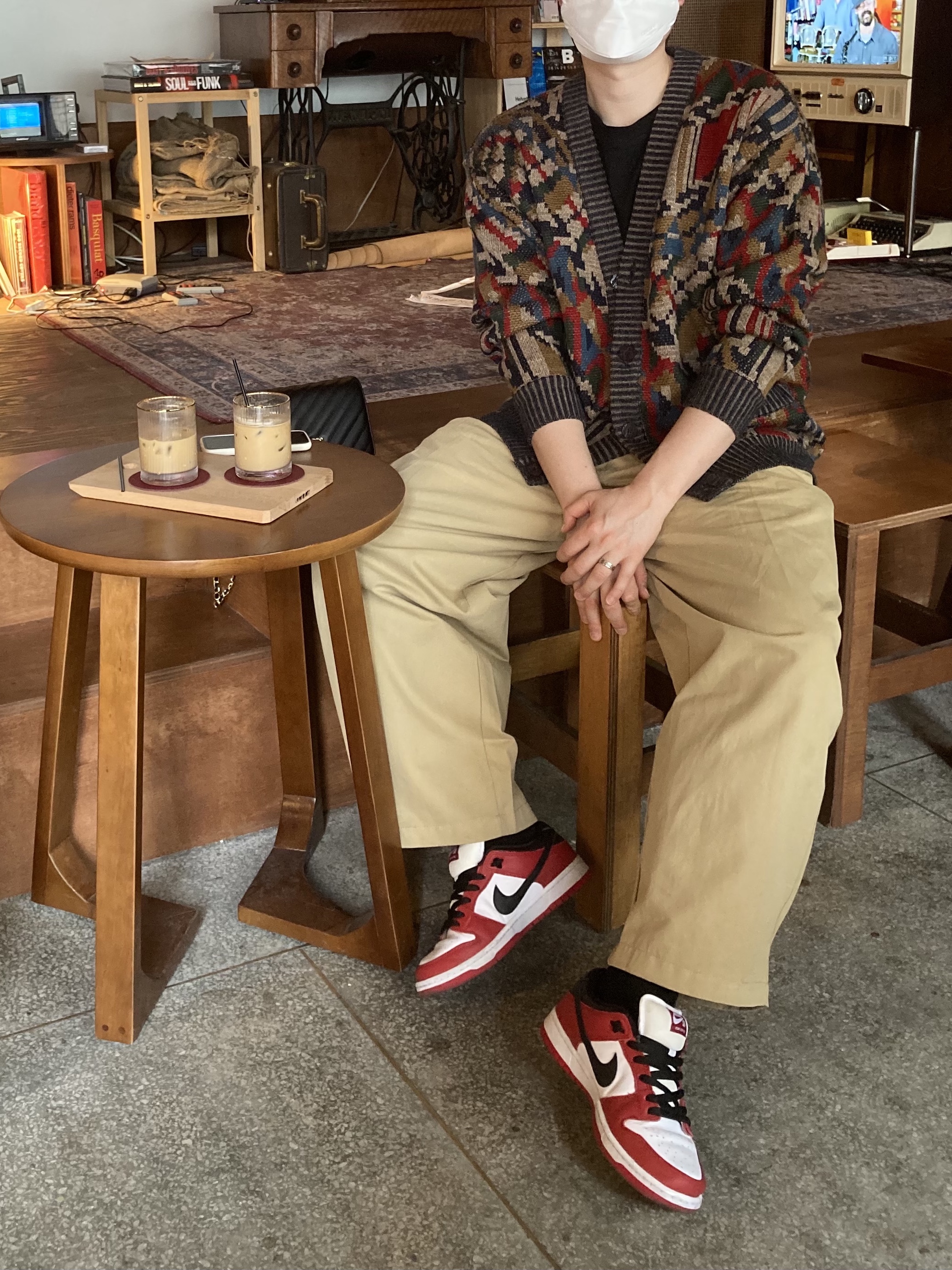 Nike SB Dunk Low Pro Chicago 착용 스타일 - 1