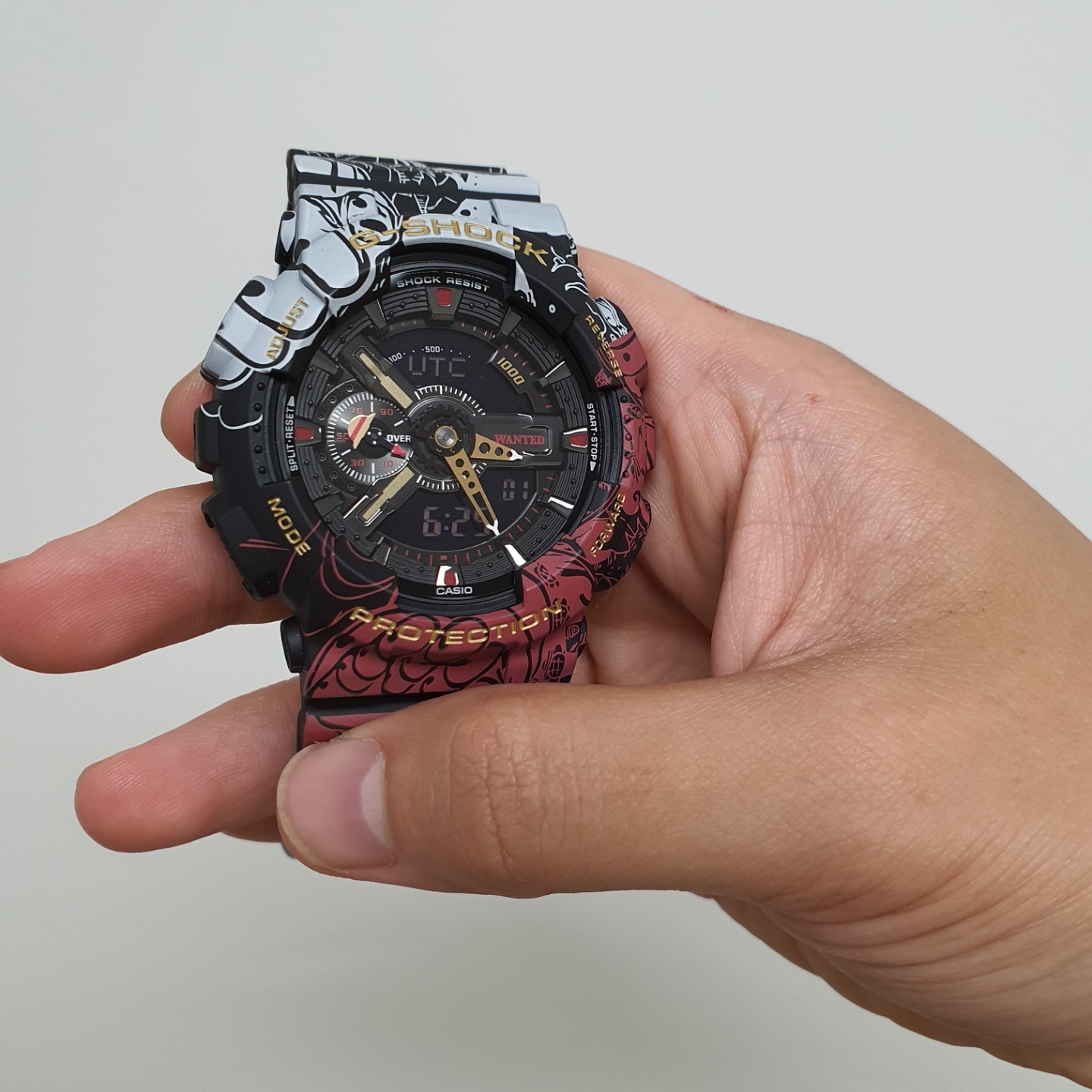 Casio G-Shock x One Piece GA-110JOP-1A4 착용 스타일 - 1