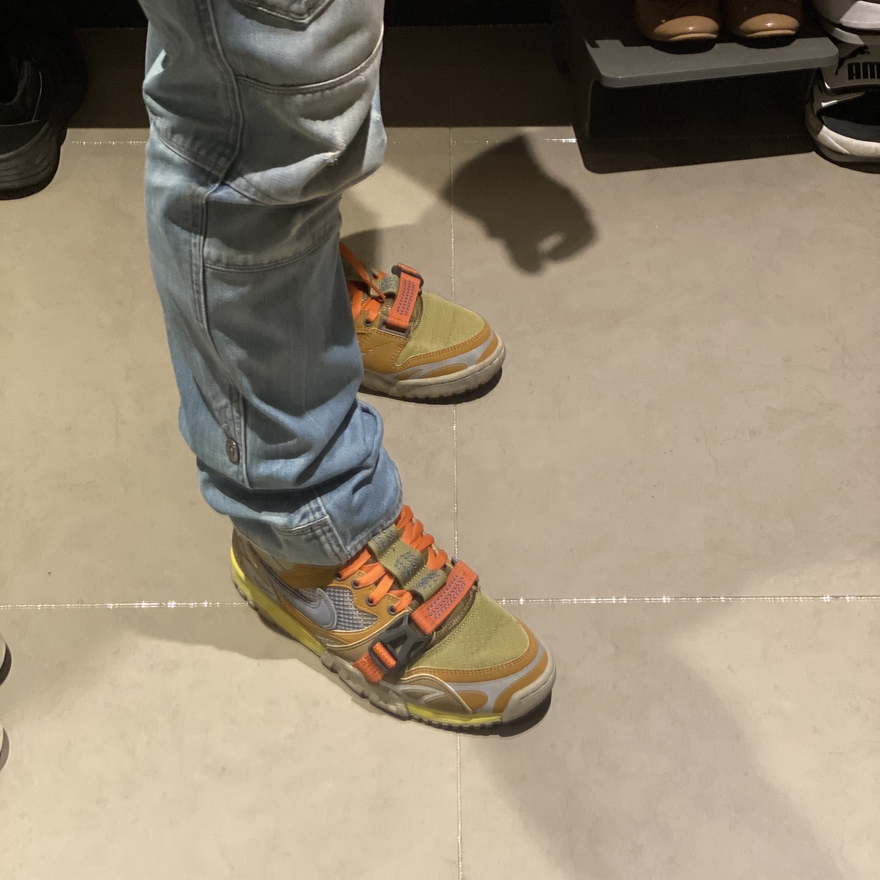 Nike Air Trainer 1 SP Coriander 착용 스타일 - 2
