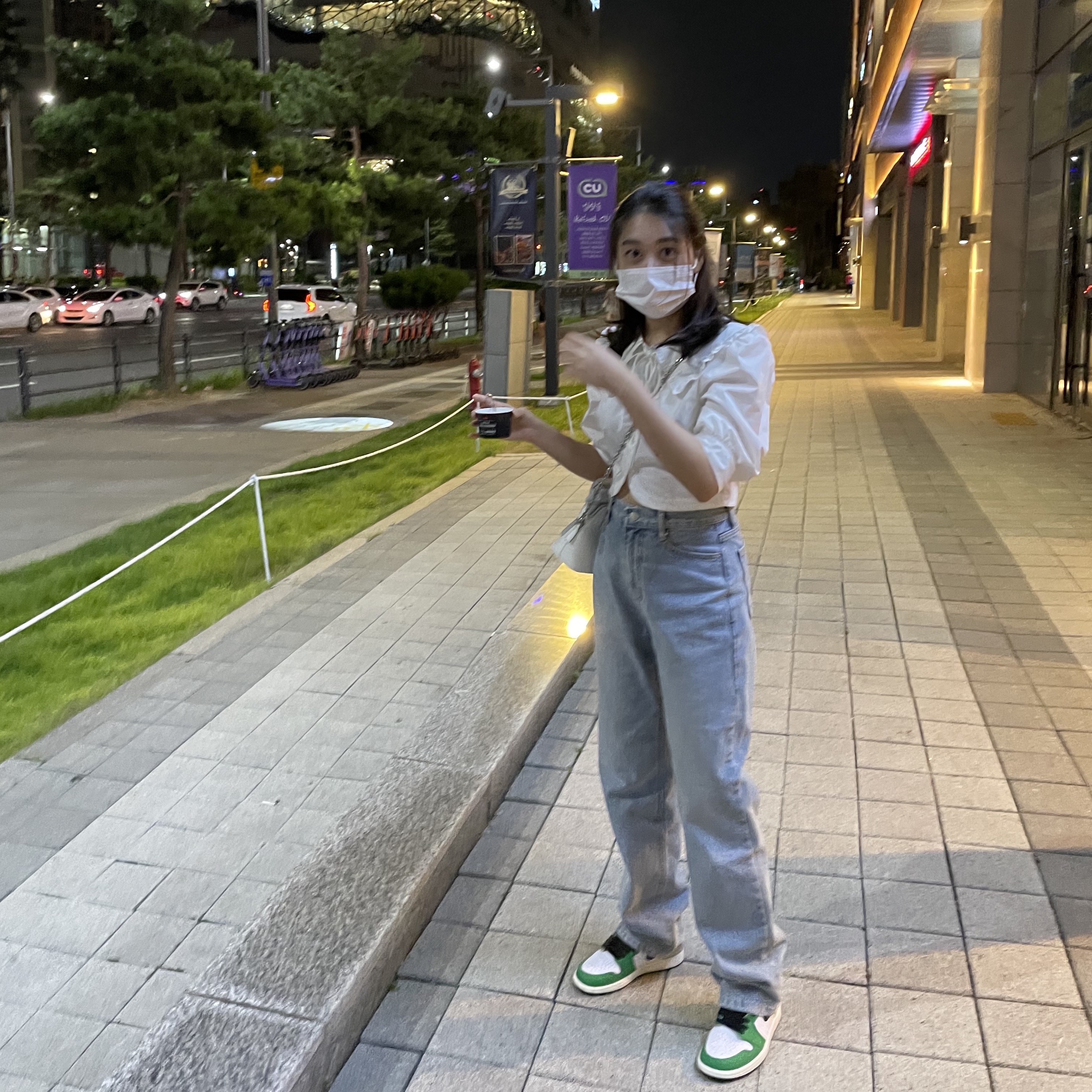 (W) Jordan 1 Retro High OG Lucky Green 착용 스타일 - 2