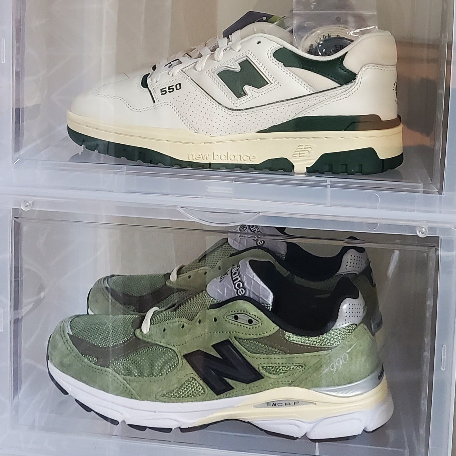New Balance x Aime Leon Dore 550 Botanical Green, New Balance x JJJJound 990v3 Olive 착용 스타일 - 4