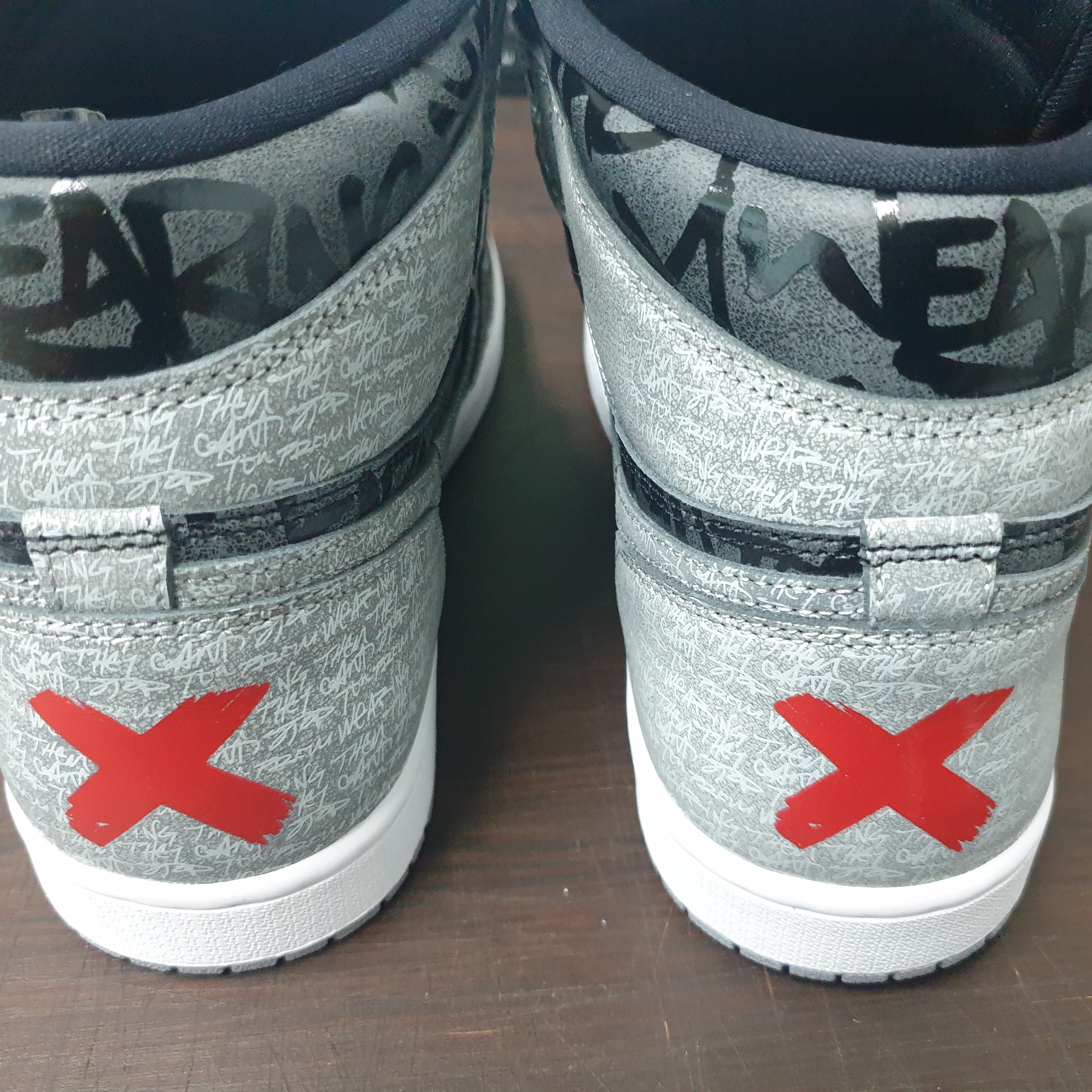 Jordan 1 Retro High OG Rebellionaire 착용 스타일 - 5
