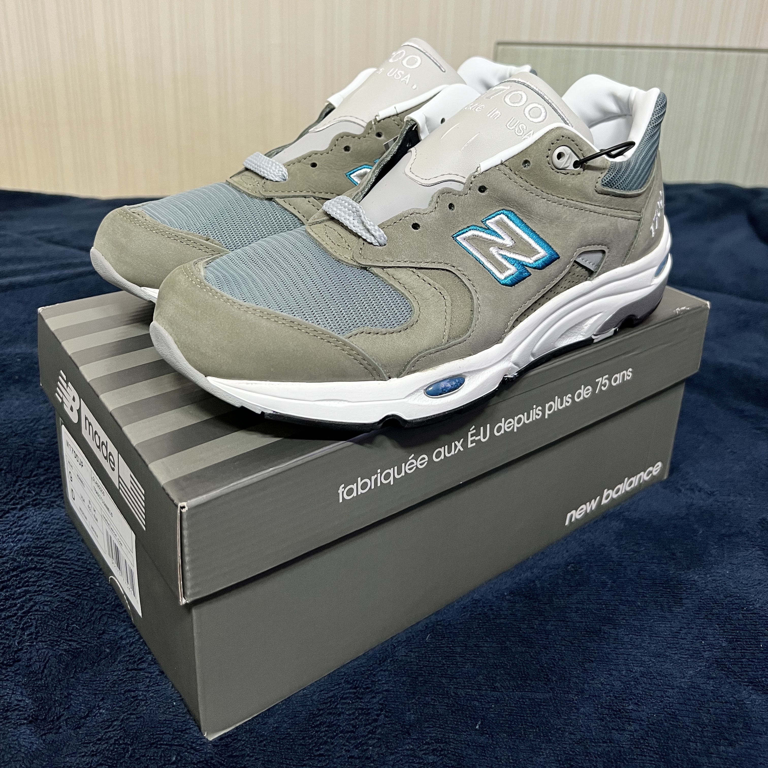 New Balance 1700 Made in USA Brown Steel Blue 착용 스타일