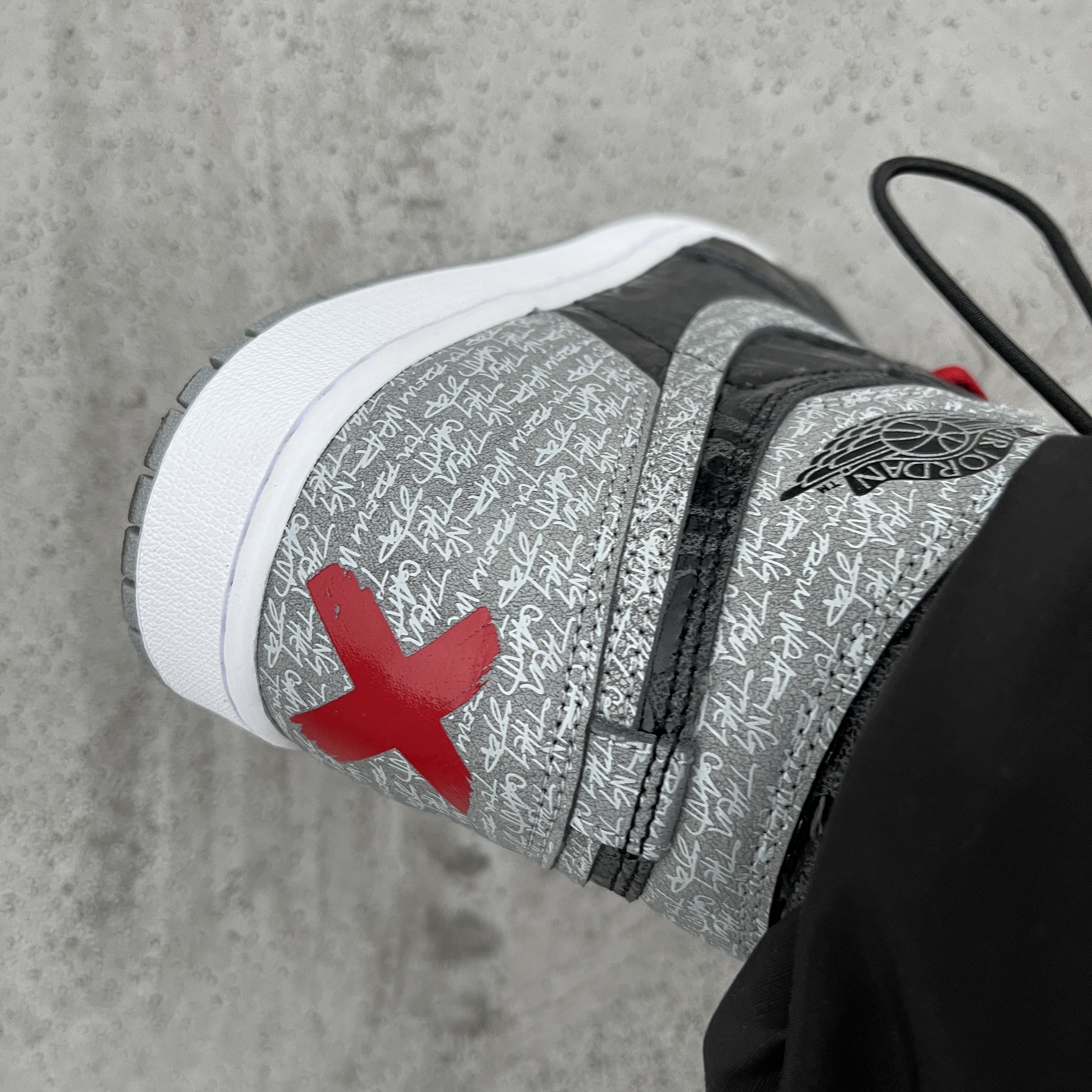 Jordan 1 Retro High OG Rebellionaire 착용 스타일 - 2