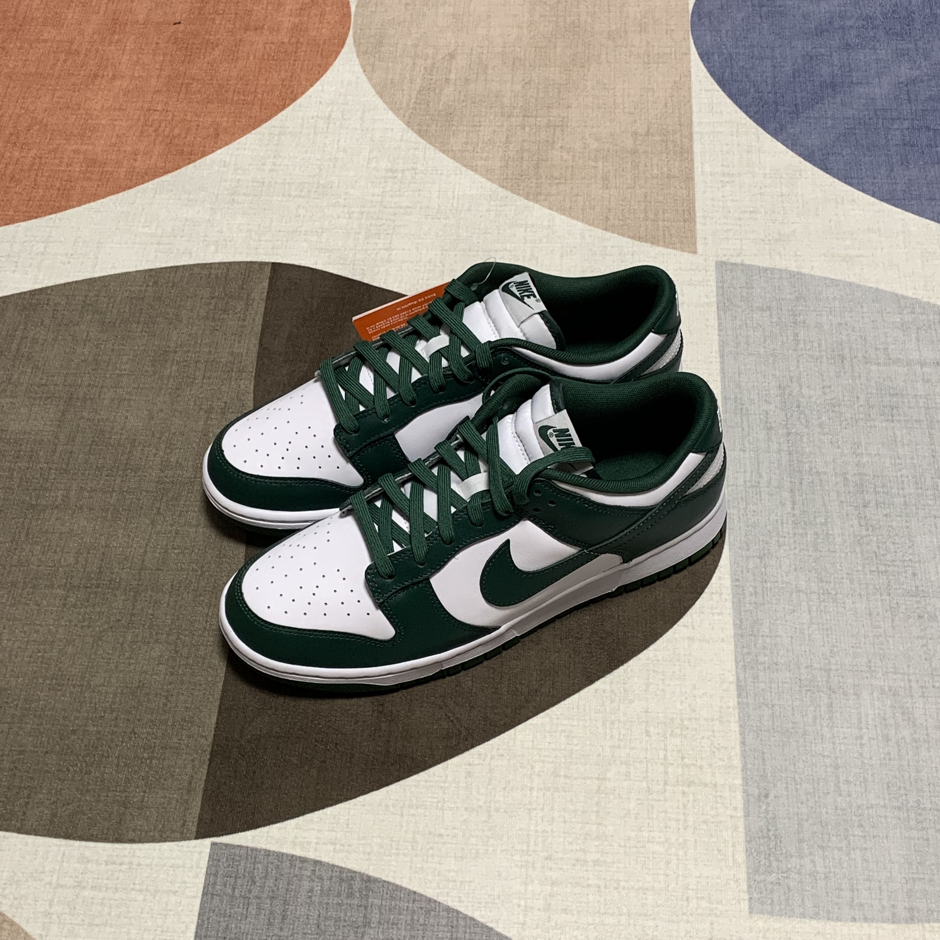 Nike Dunk High SP Spartan Green 착용 스타일 - 1