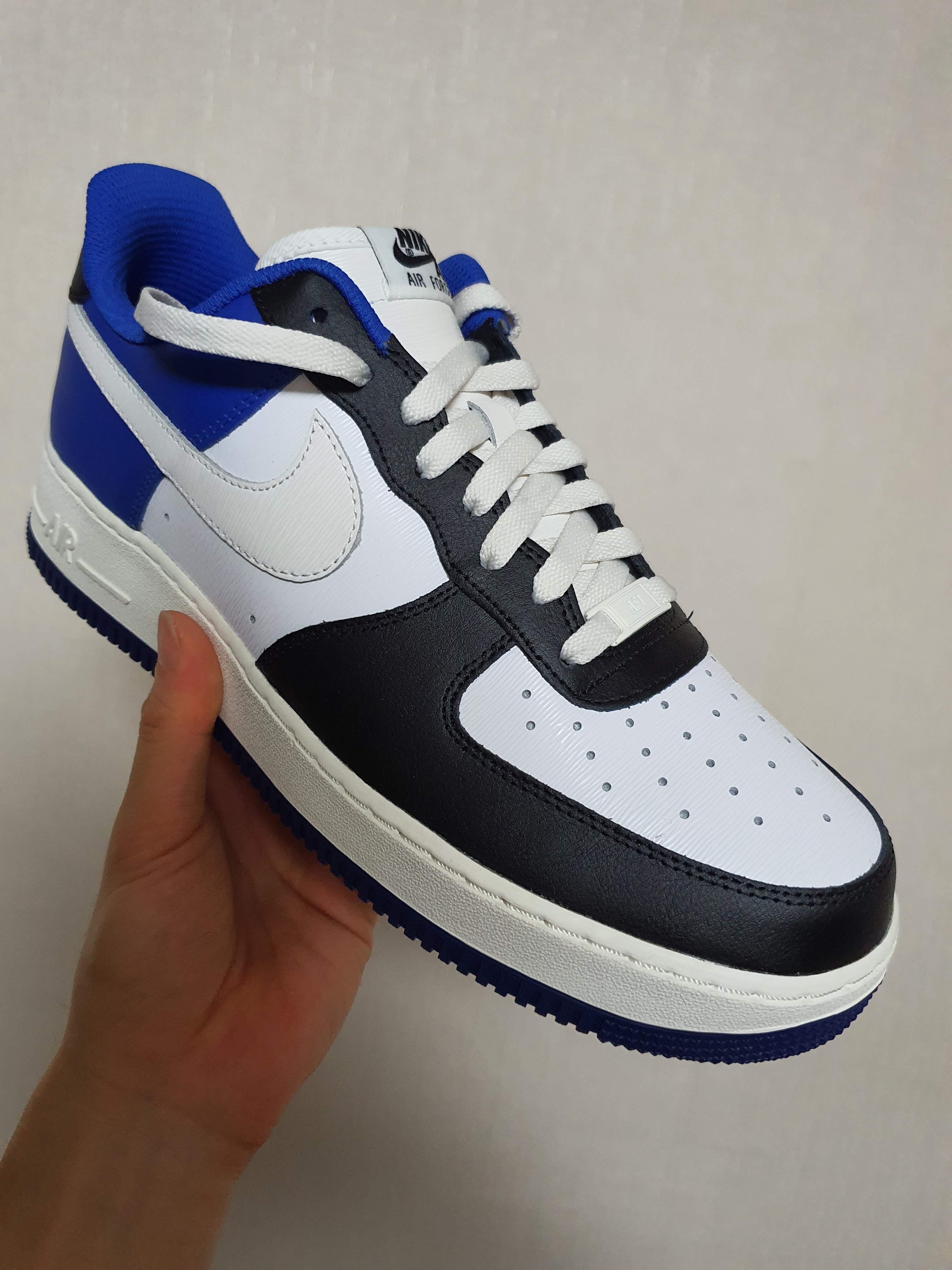 Nike Air Force 1 '07 Low White, Jordan 1 x Travis Scott x Fragment Retro Low OG SP Military Blue 착용 스타일 - 2