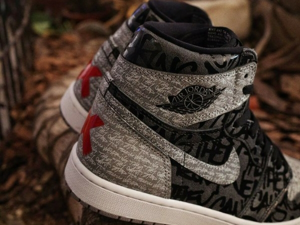 Jordan 1 Retro High OG Rebellionaire, Jordan 1 Retro High OG Shadow 2018 착용 스타일 - 1