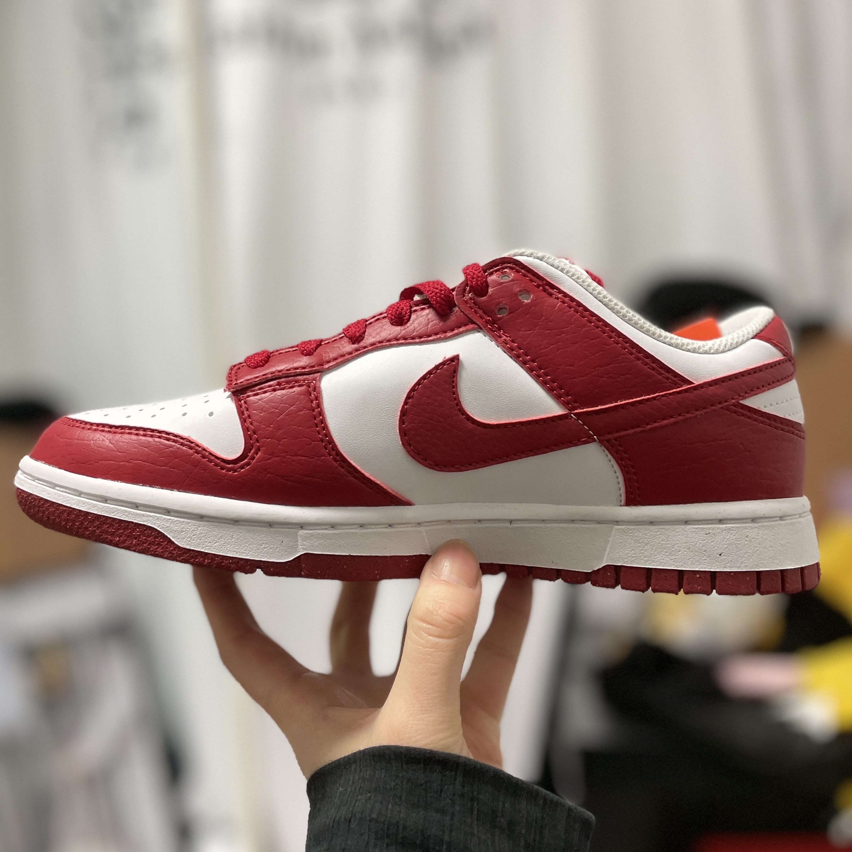 (W) Nike Dunk Low Next Nature Gym Red 착용 스타일 - 4
