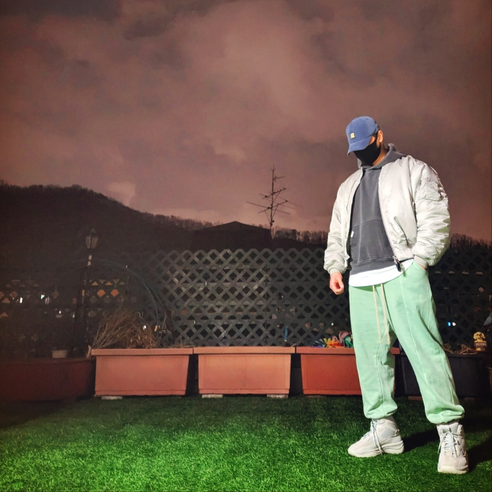 Adidas Yeezy Desert Boot Salt 착용 스타일 - 1