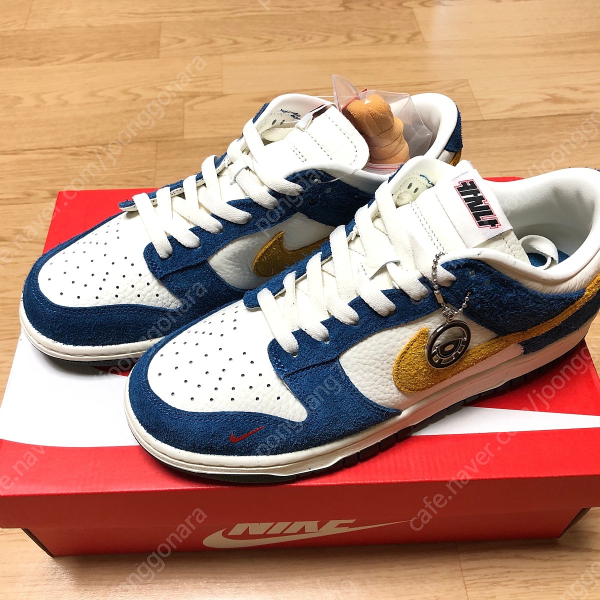 Nike x Kasina Dunk Low 80's Bus 착용 스타일