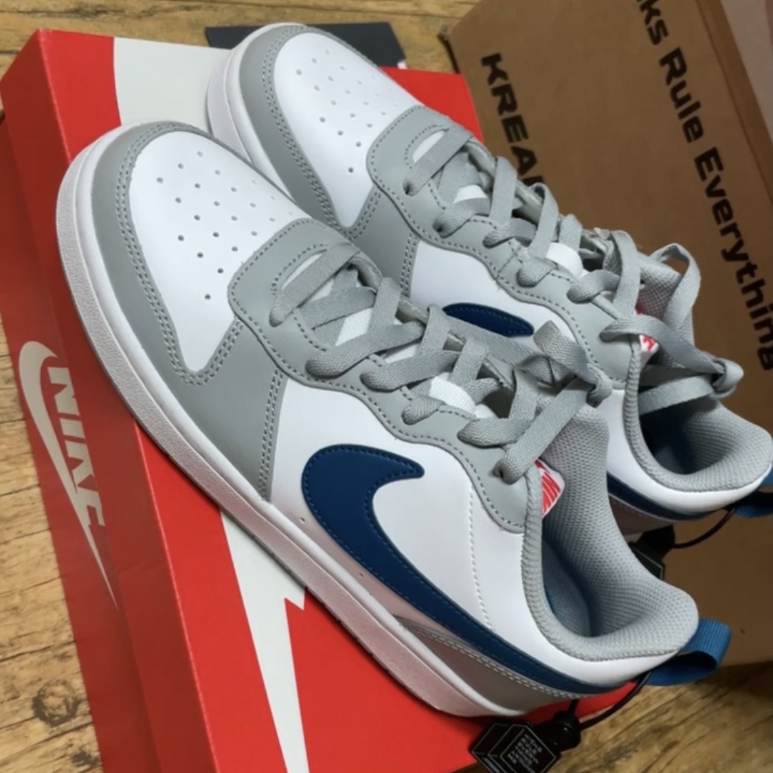 (GS) Nike Court Borough Low 2 Light Smoke Grey 착용 스타일