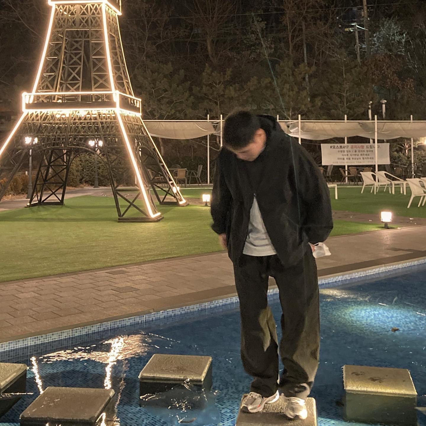 New Balance 530 Metal Orange 착용 스타일