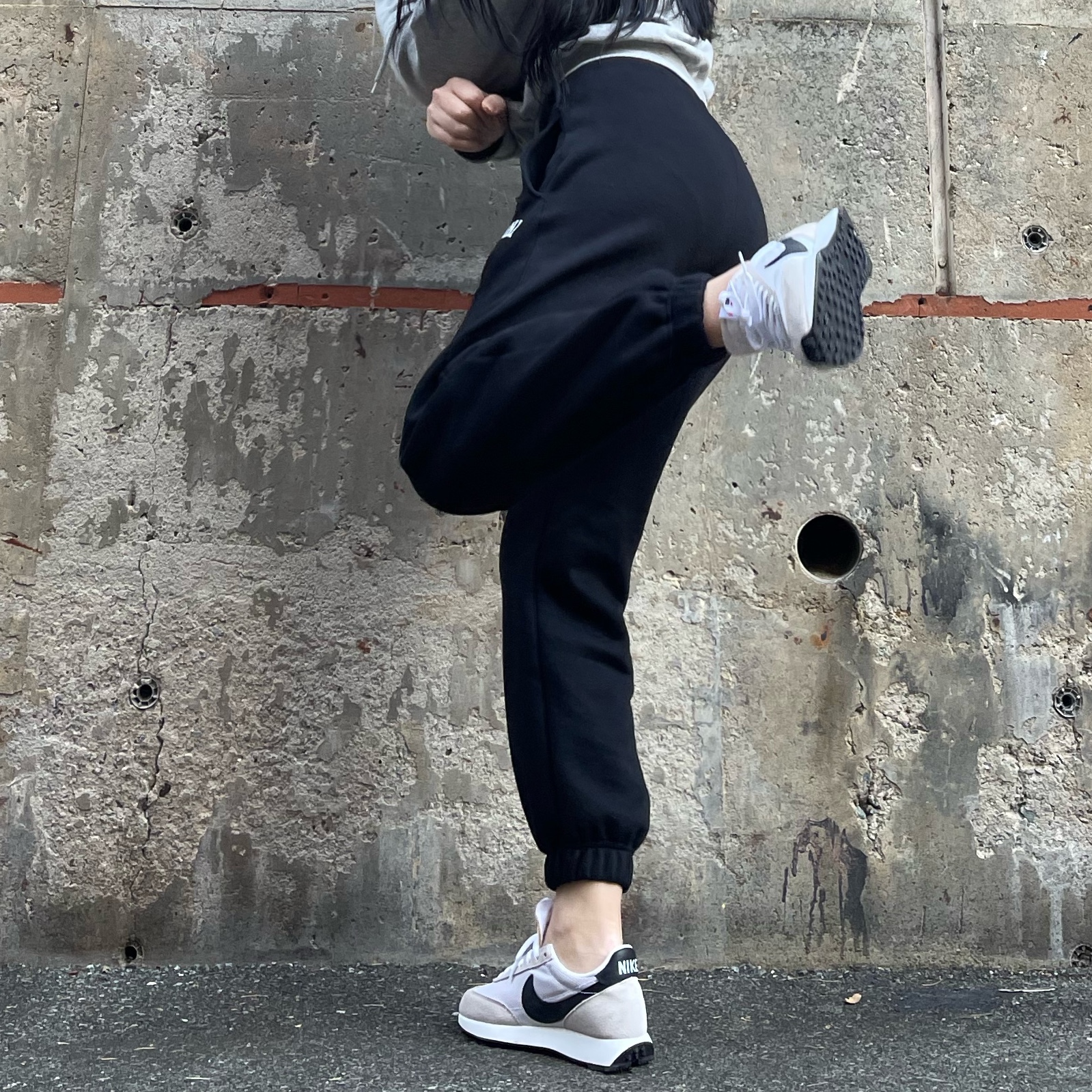 Nike Air Tailwind 79 White Phantom Black 착용 스타일 - 2