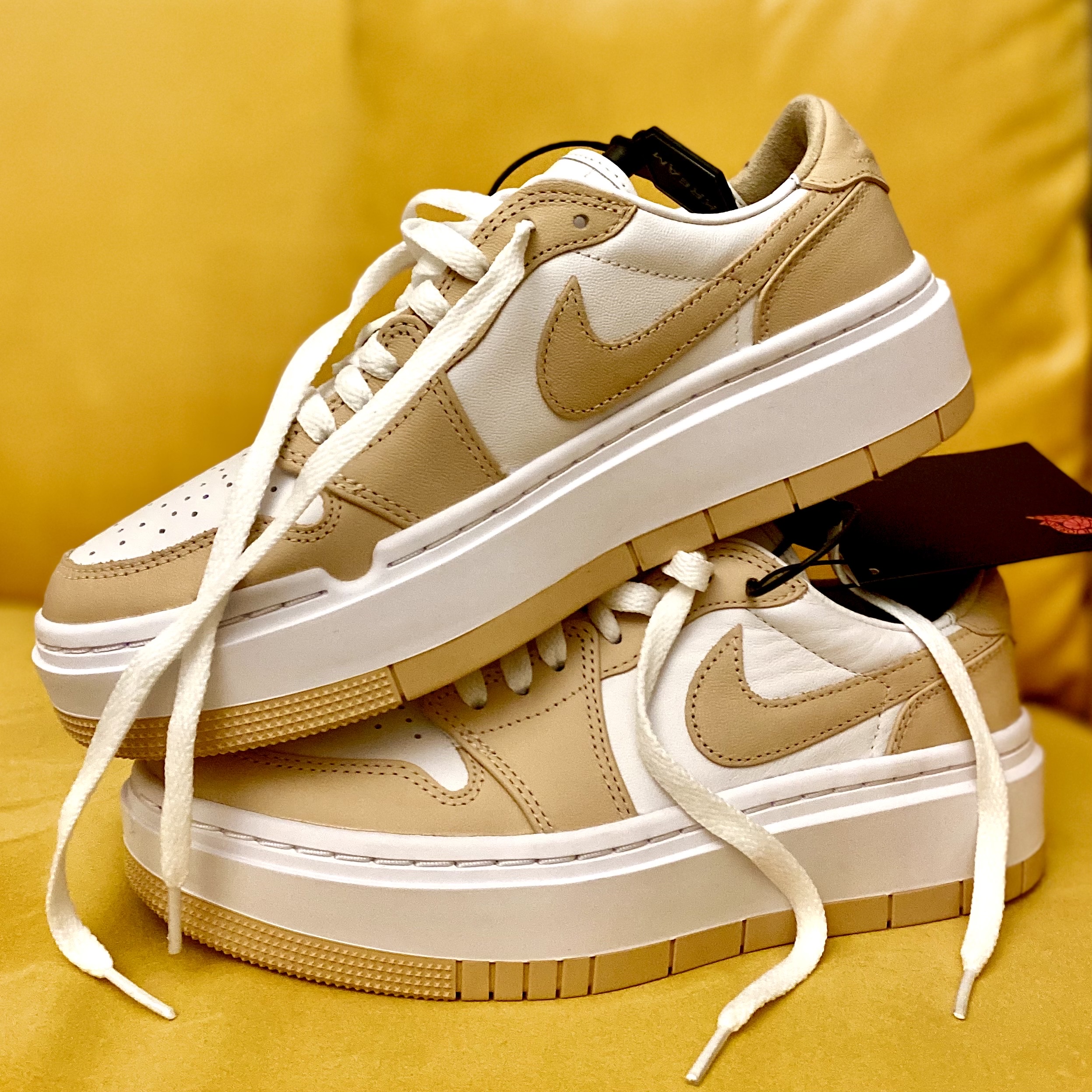 (W) Jordan 1 Elevate Low White Onyx 착용 스타일 - 1