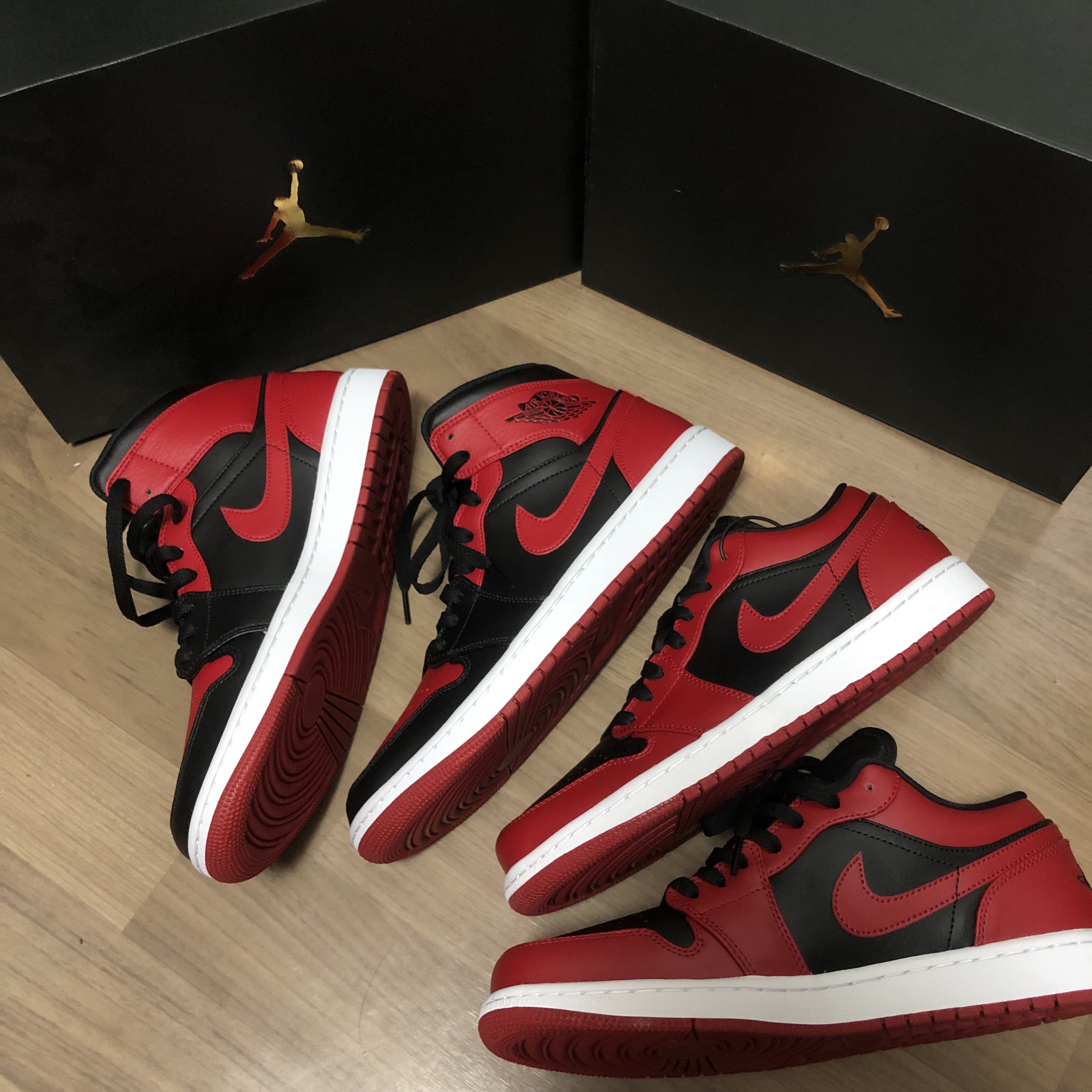 Jordan 1 Low Bred Toe, Jordan 1 Mid Bred Banned 2020 착용 스타일 - 3