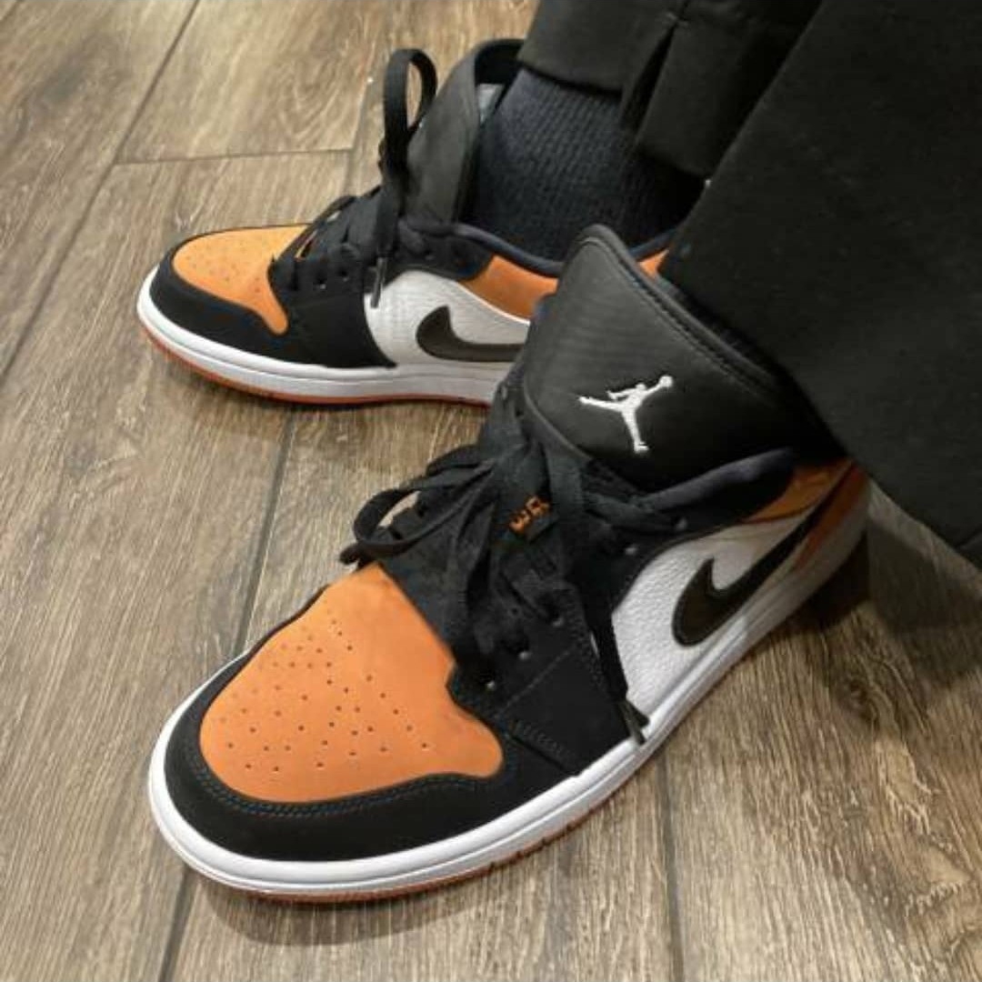 Jordan 1 Low Shattered Backboard, Nike ACG Logo T-Shirt Black Active Fuchsia - US/EU 착용 스타일 - 1