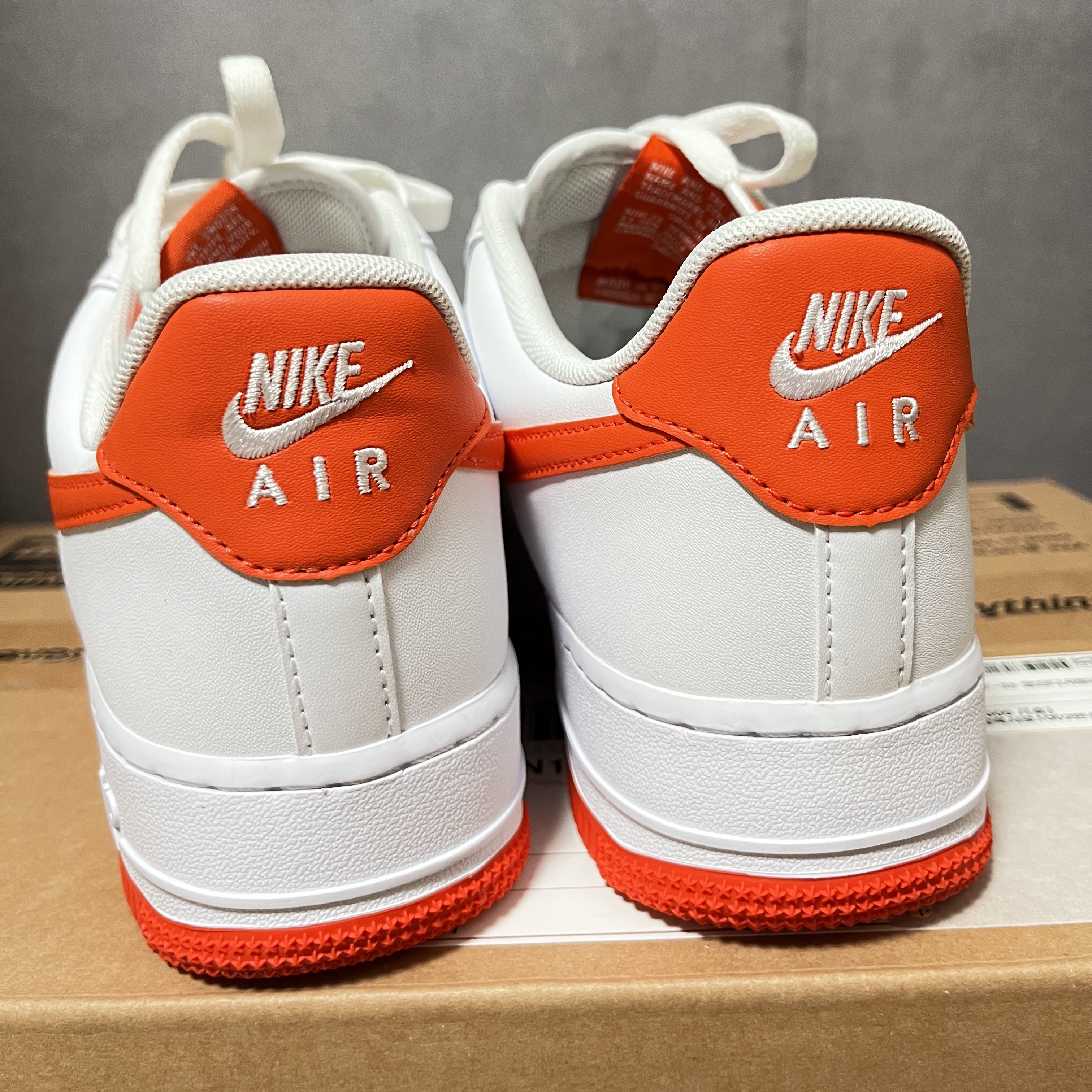 Nike Air Force 1 '07 Low White Team Orange, Essentials 3D Silicon Applique Pullover Hoodie String Tan - 20SS 착용 스타일 - 2