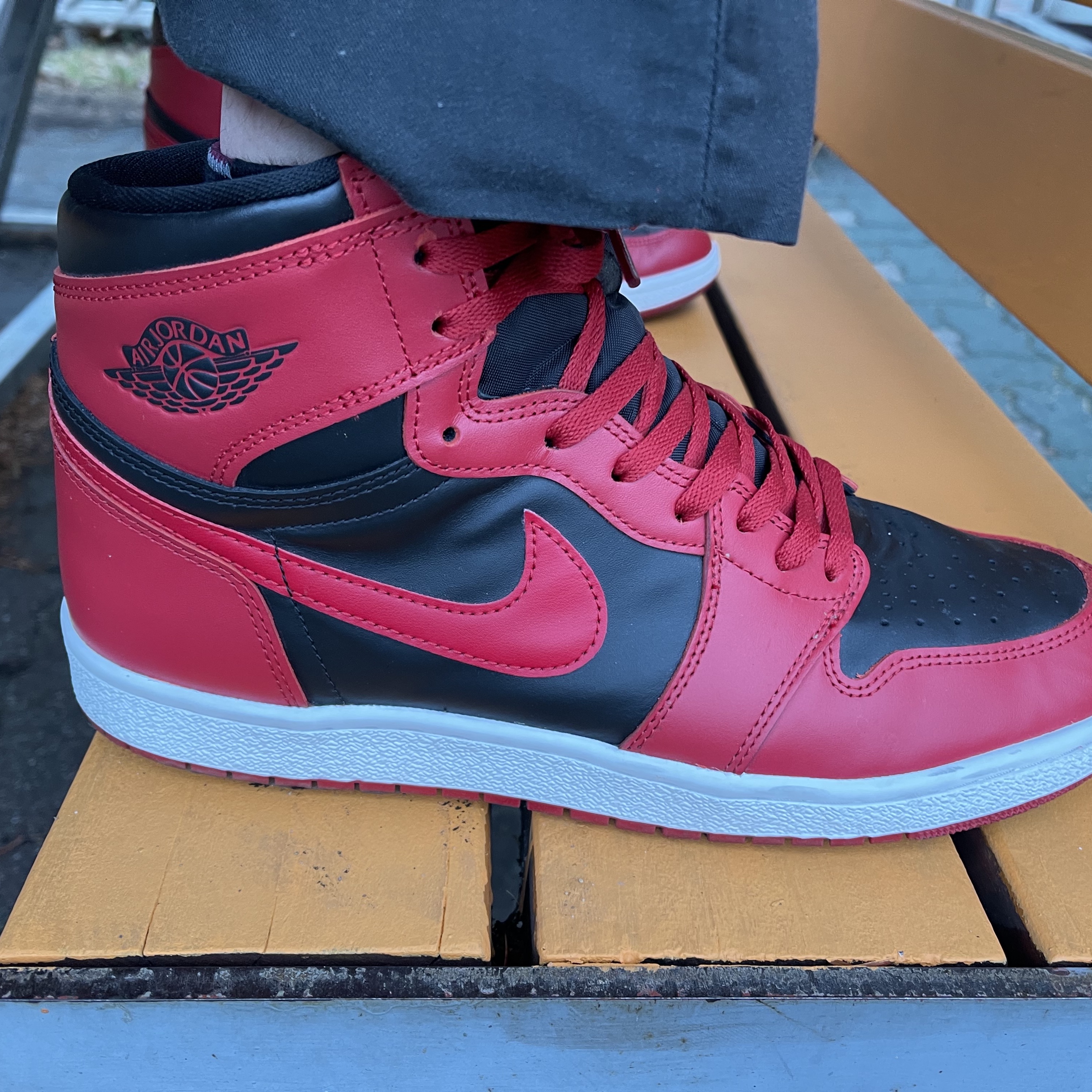 Jordan 1 High 85 Varsity Red 착용 스타일 - 1