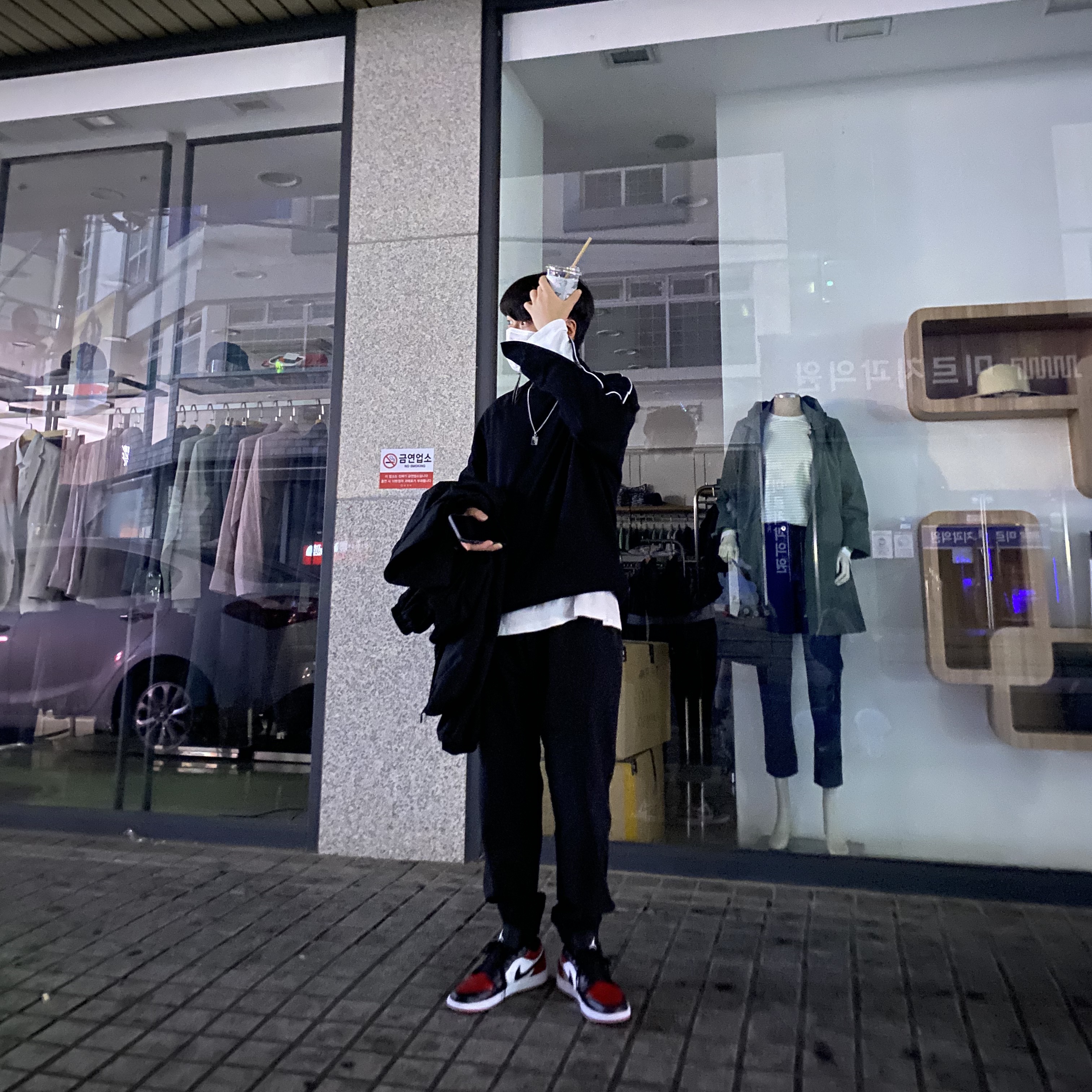 Jordan 1 Low Bred Toe 착용 스타일 - 1