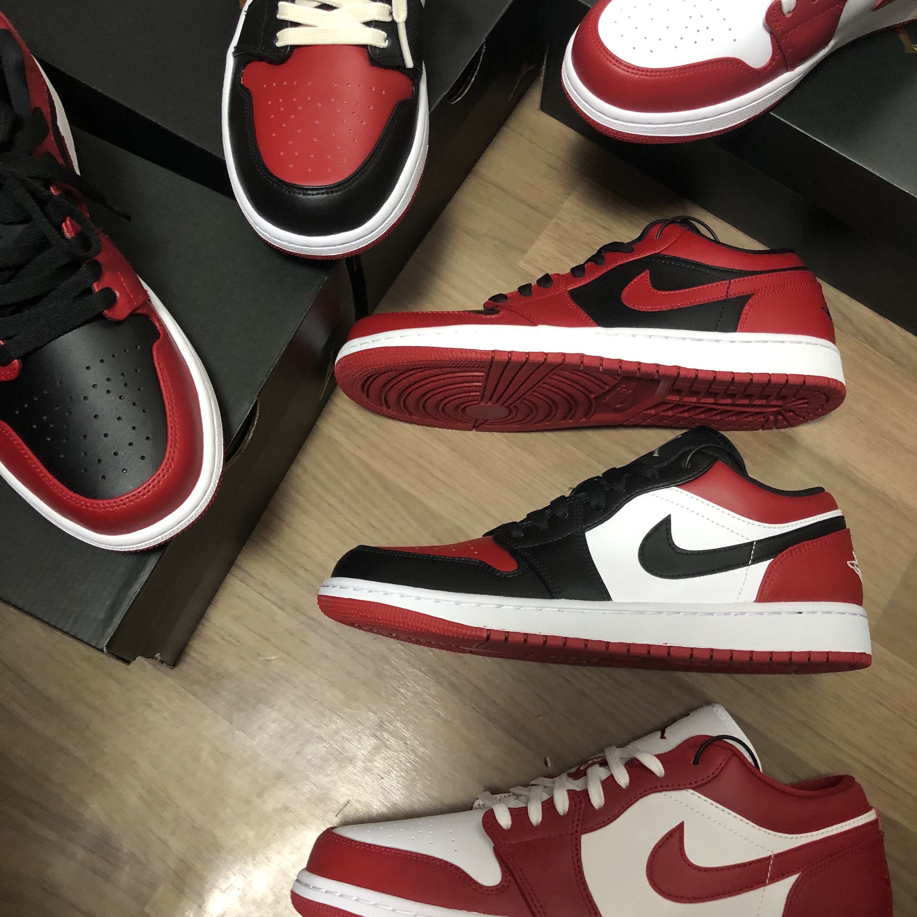 Jordan 1 Low Bred Toe, Jordan 1 Low Varsity Red 착용 스타일 - 2