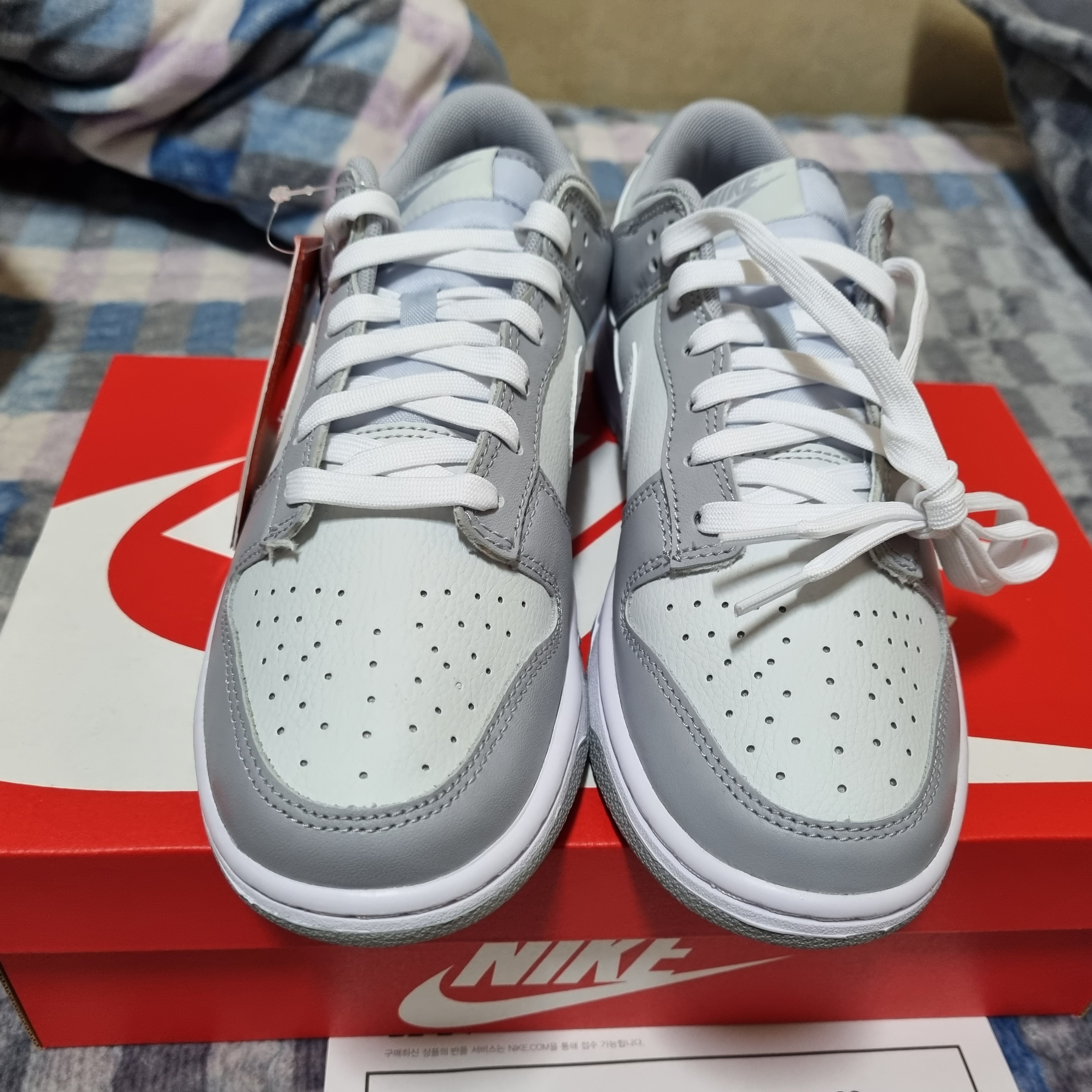 Nike Dunk Low Retro Wolf Grey 착용 스타일 - 1