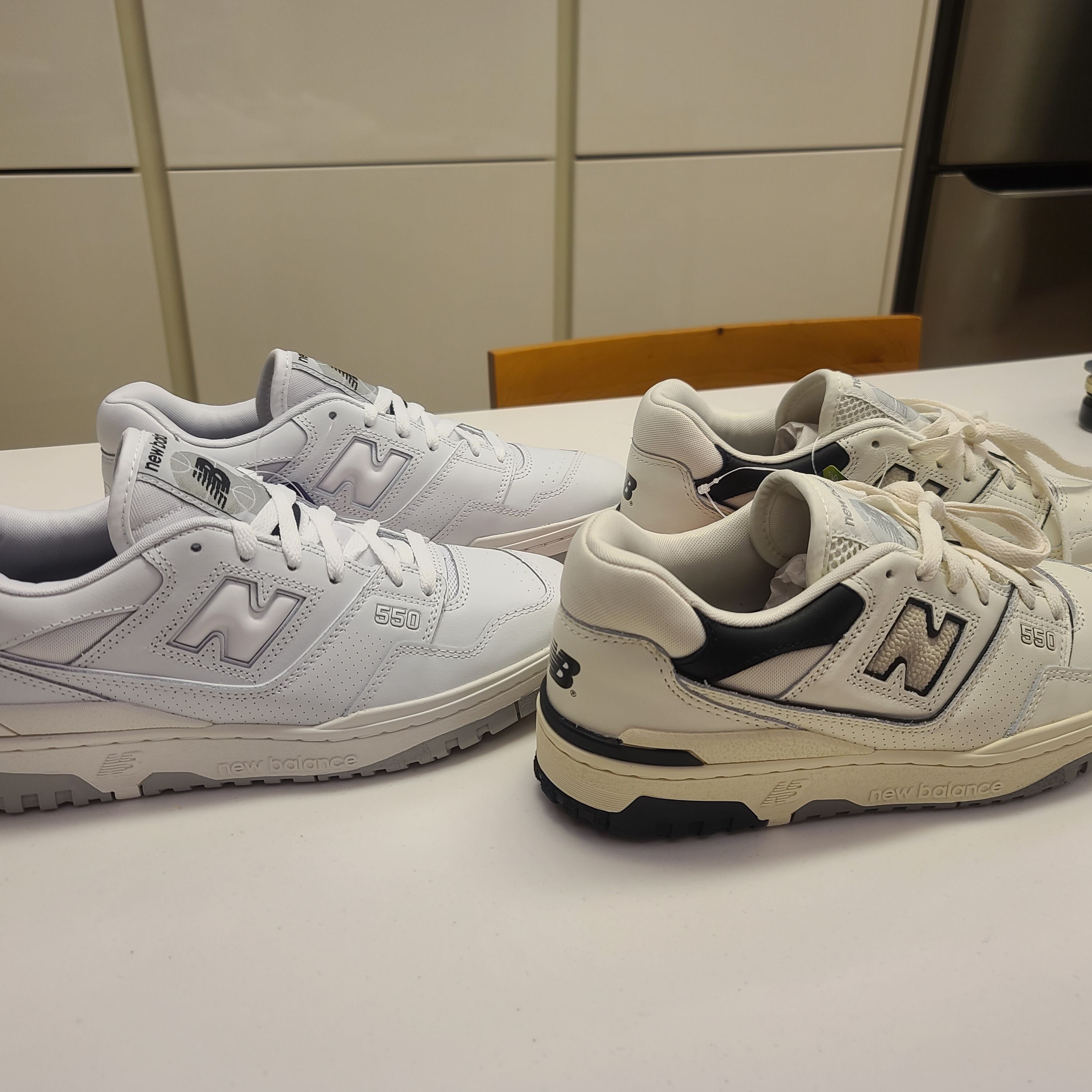 New Balance 550 White - 2E Wide, New Balance 550 White Grey - 2E Wide 착용 스타일 - 2