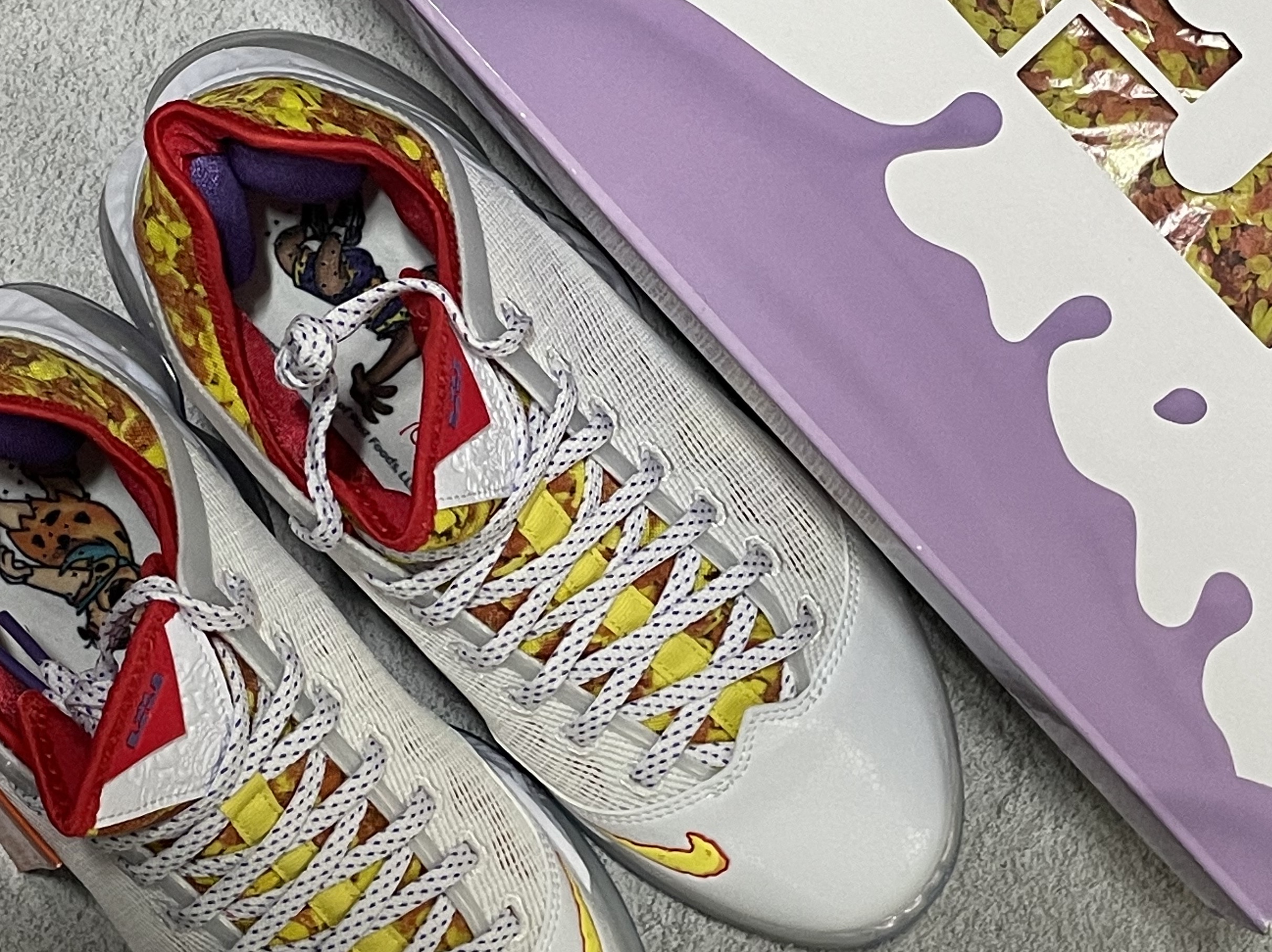 Nike LeBron XIX Low Magic Fruity Pebbles 착용 스타일 - 5