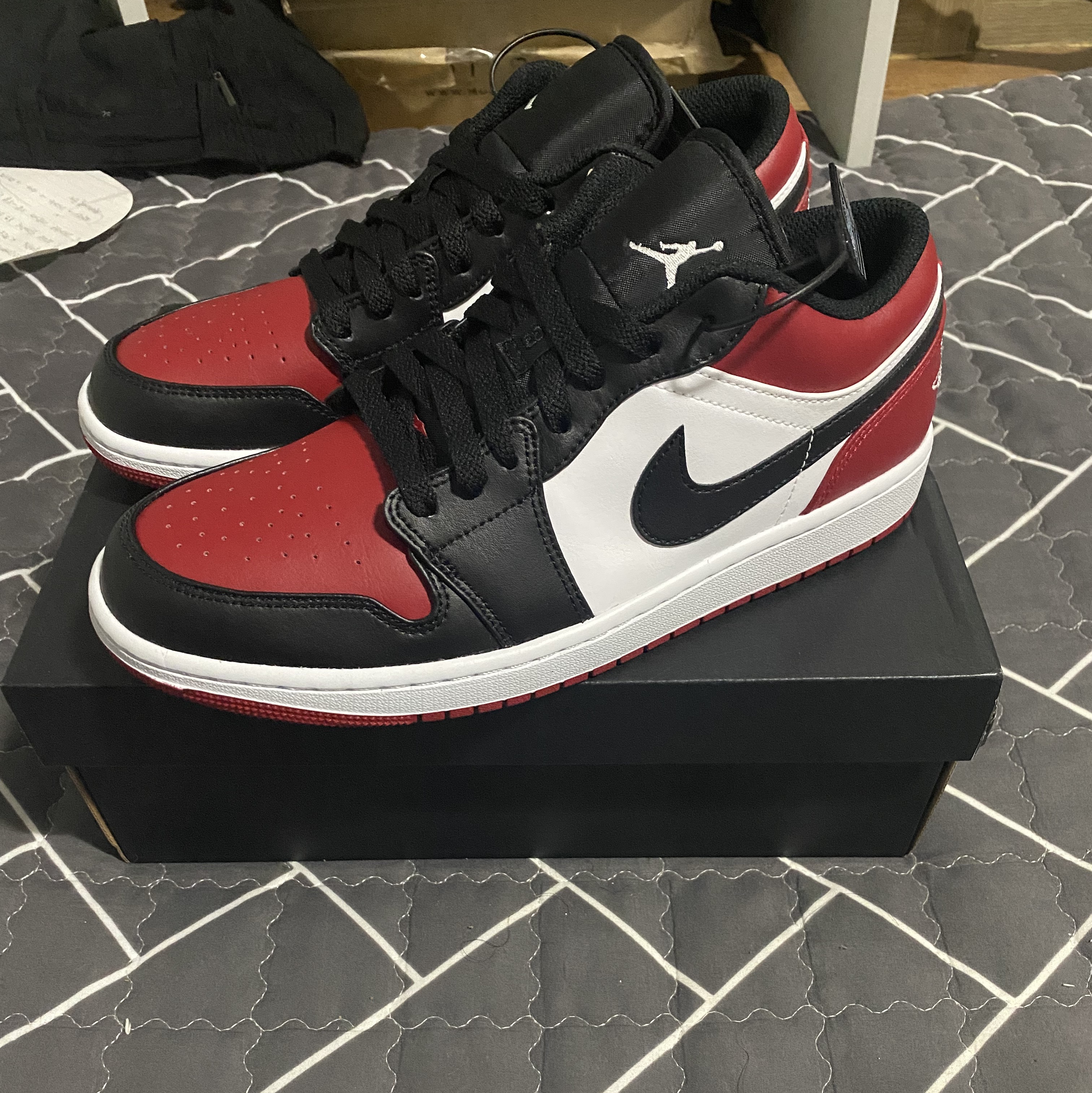 Jordan 1 Low Bred Toe 착용 스타일