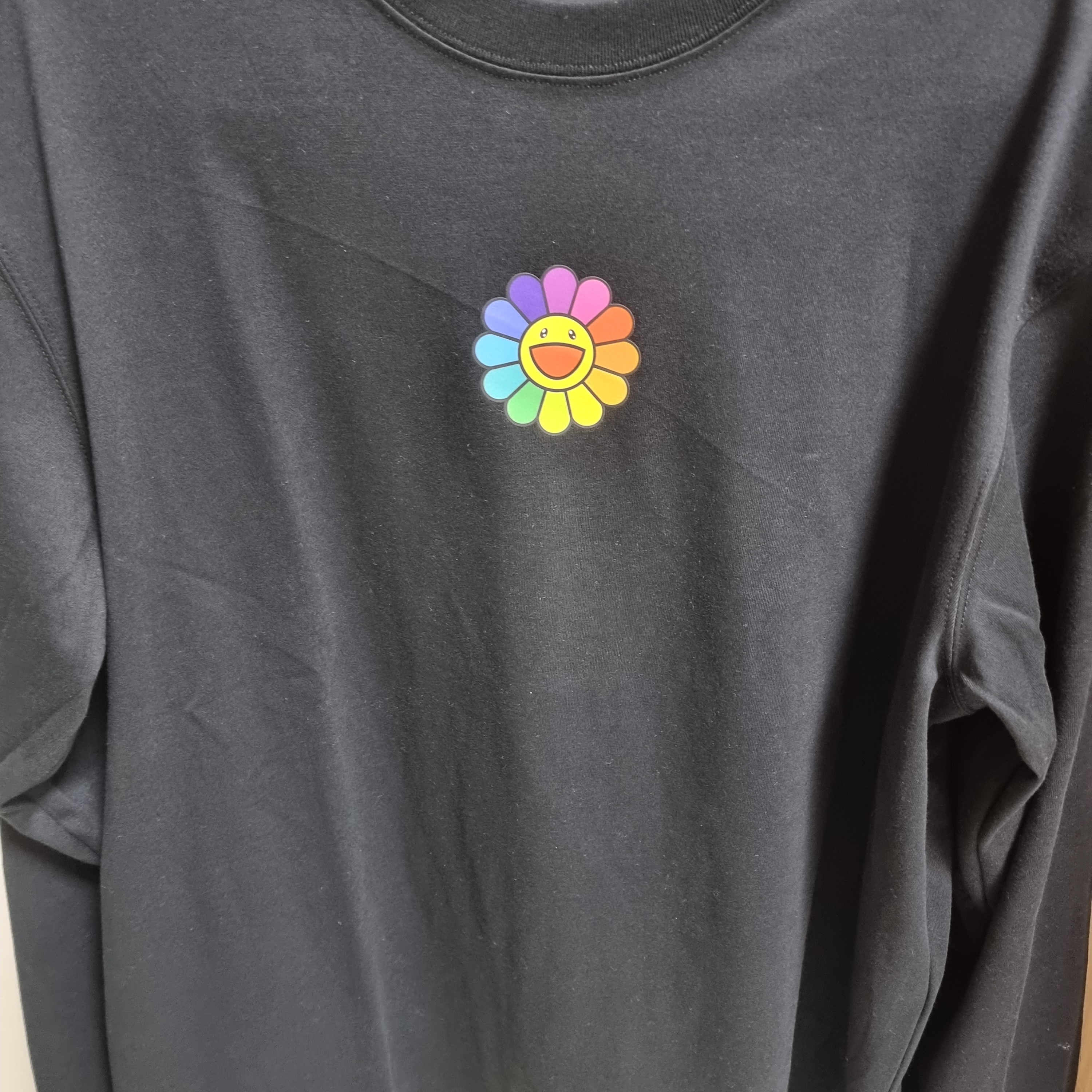 New Era x Murakami Takashi Flower Long Sleeve T-Shirt Black 착용 스타일