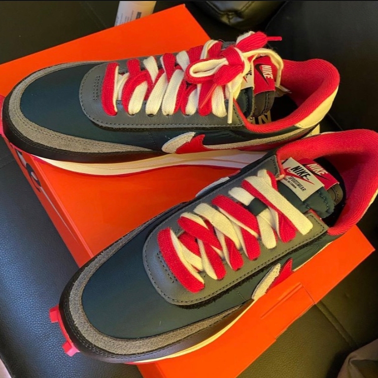 Nike x Sacai x Undercover LDWaffle Midnight Spruce University Red 착용 스타일 - 3