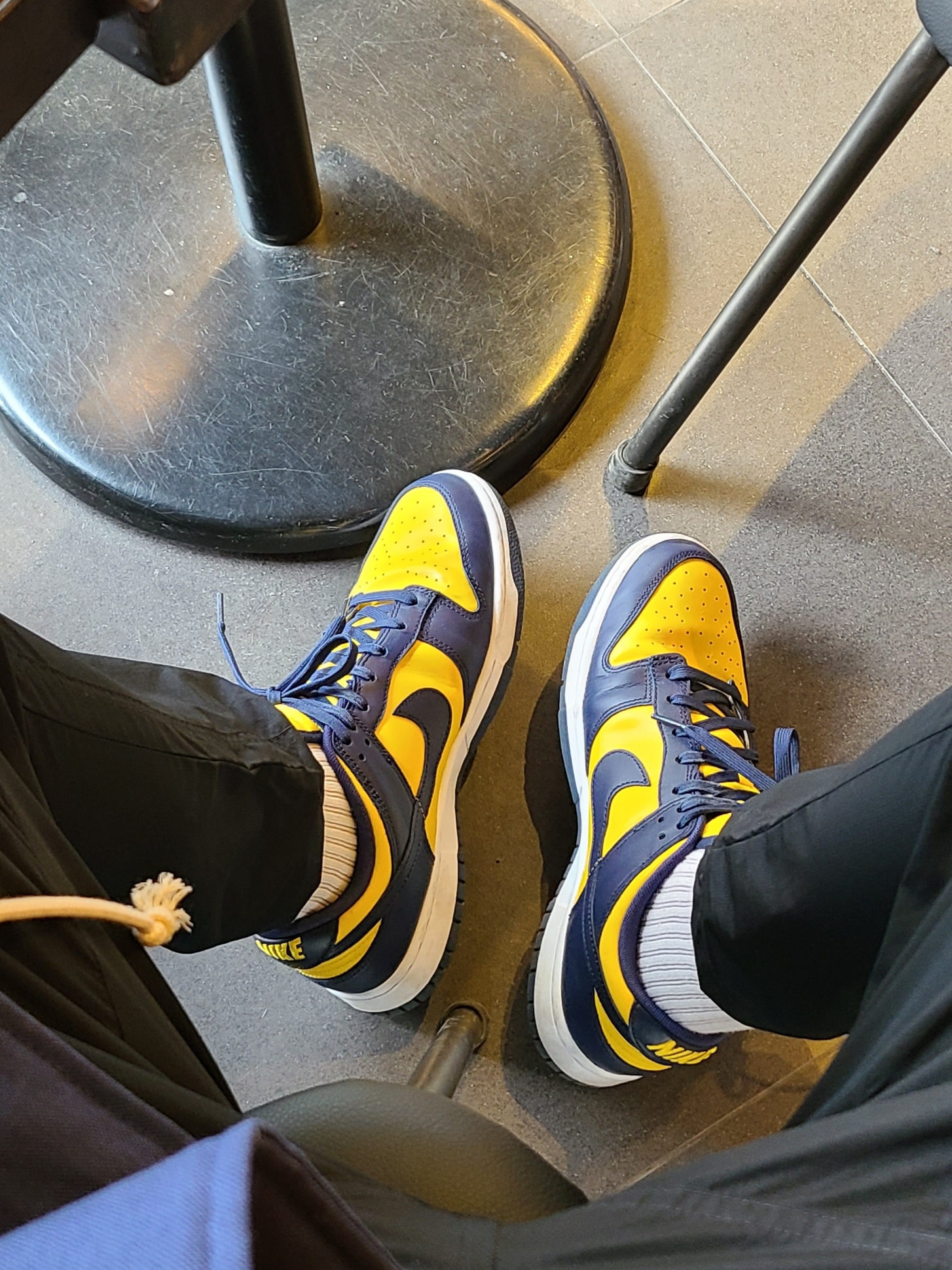 Nike Dunk Low Retro Varsity Maize 착용 스타일 - 2