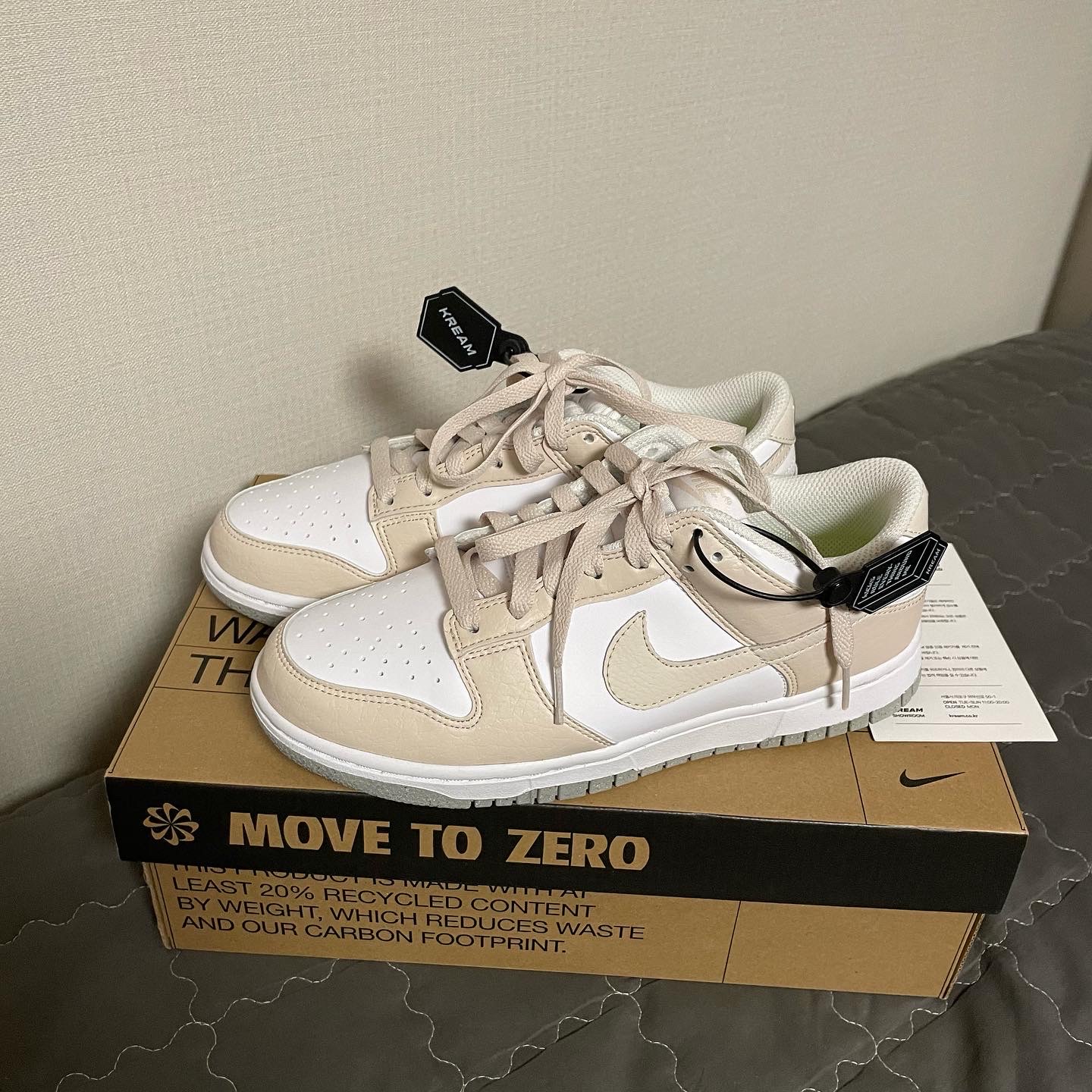 (W) Nike Dunk Low Next Nature Light Orewood Brown 착용 스타일 - 4