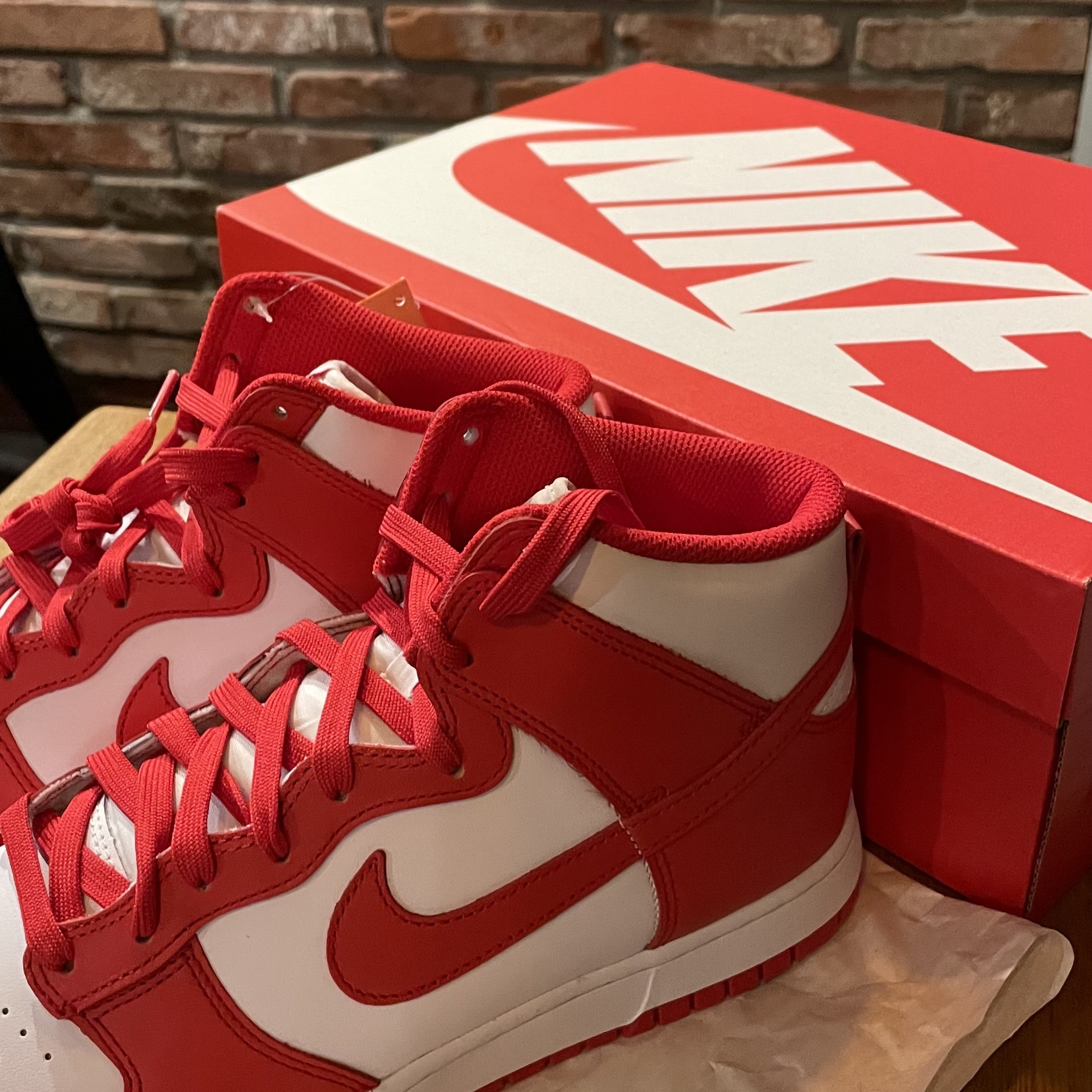 Nike Dunk High Retro Championship White and Red 착용 스타일 - 3