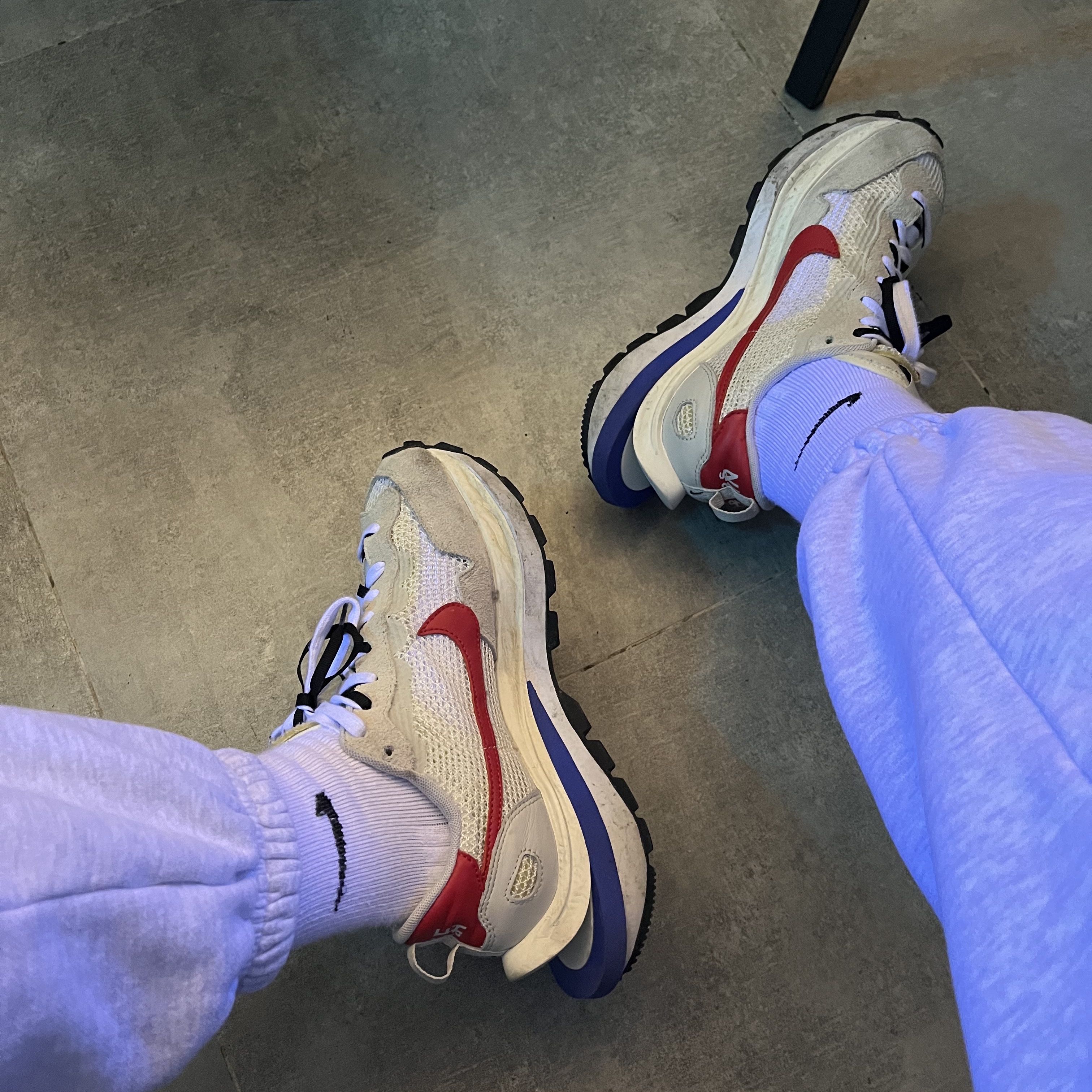 Nike x Sacai VaporWaffle Royal Fuchsia 착용 스타일
