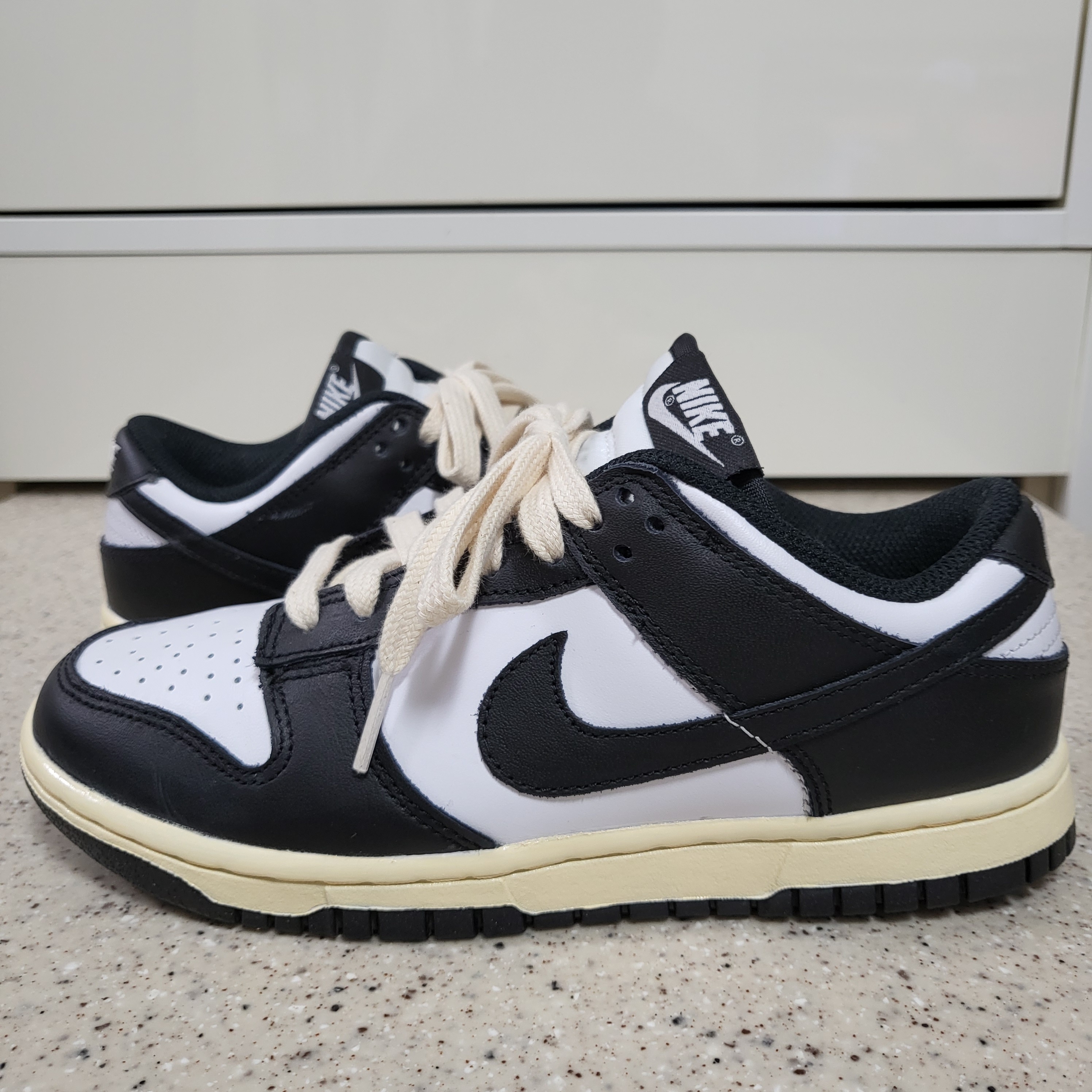 Nike Dunk Low Retro Black 착용 스타일 - 3
