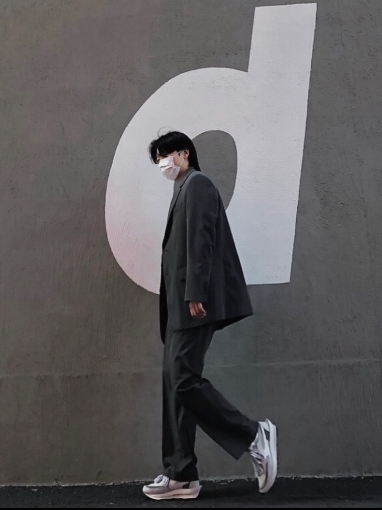 Nike x Sacai LDWaffle Summit White 착용 스타일