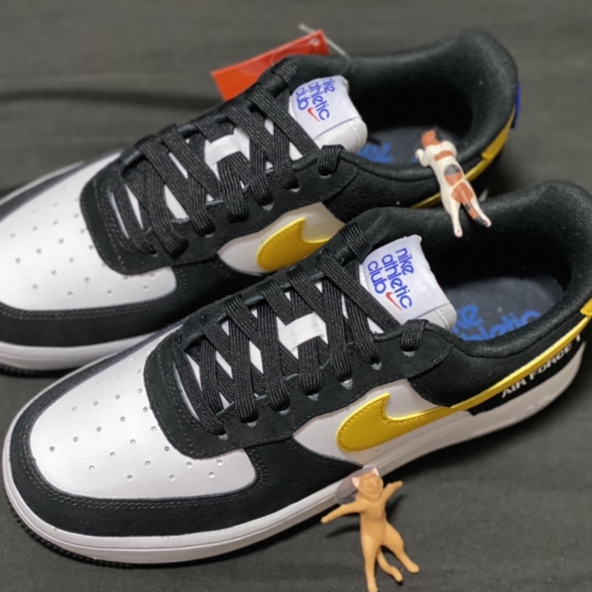 Nike Air Force 1 '07 LV8 Athletic Club Black Dark Sulfur 착용 스타일 - 5
