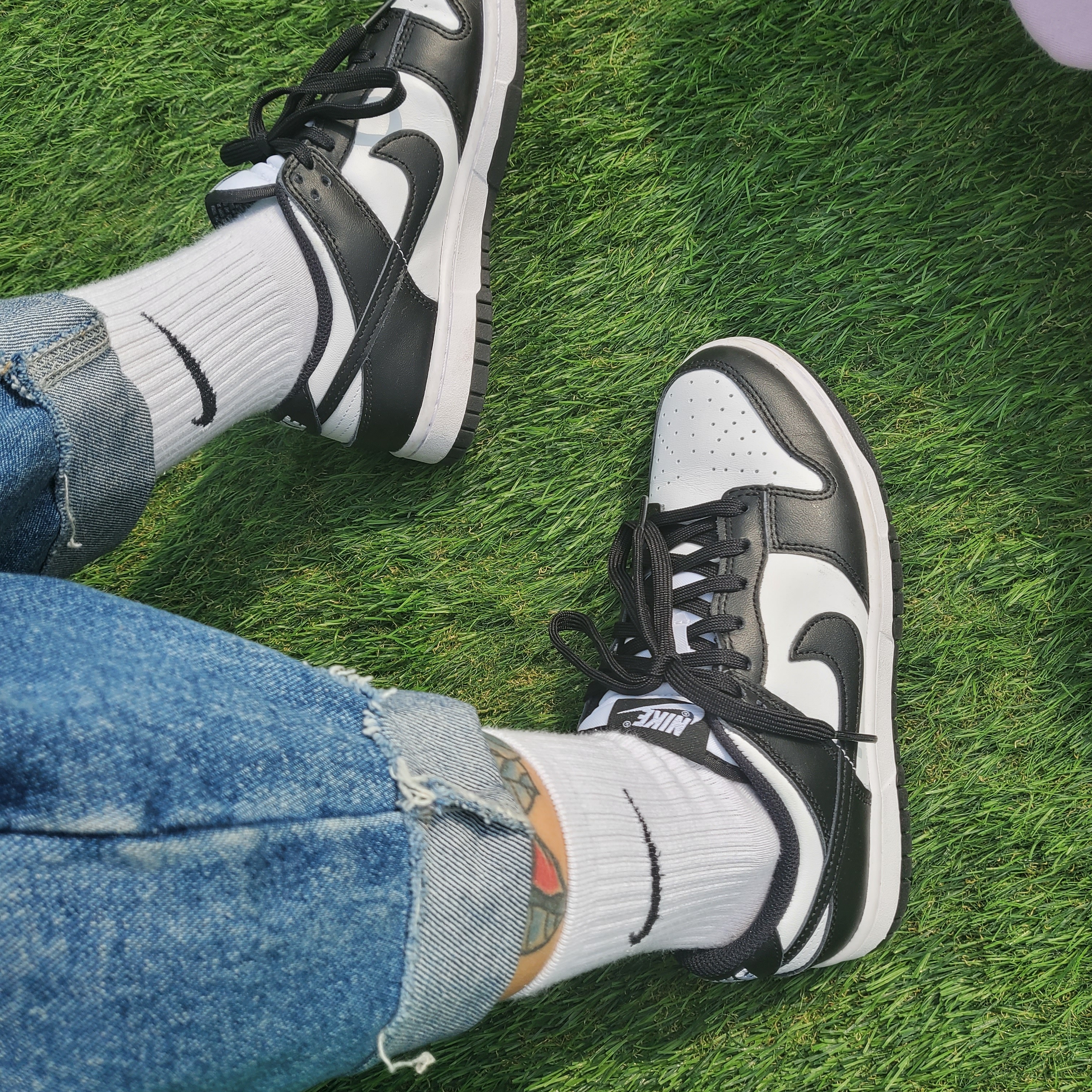 (W) Nike Dunk Low Black 착용 스타일 - 1