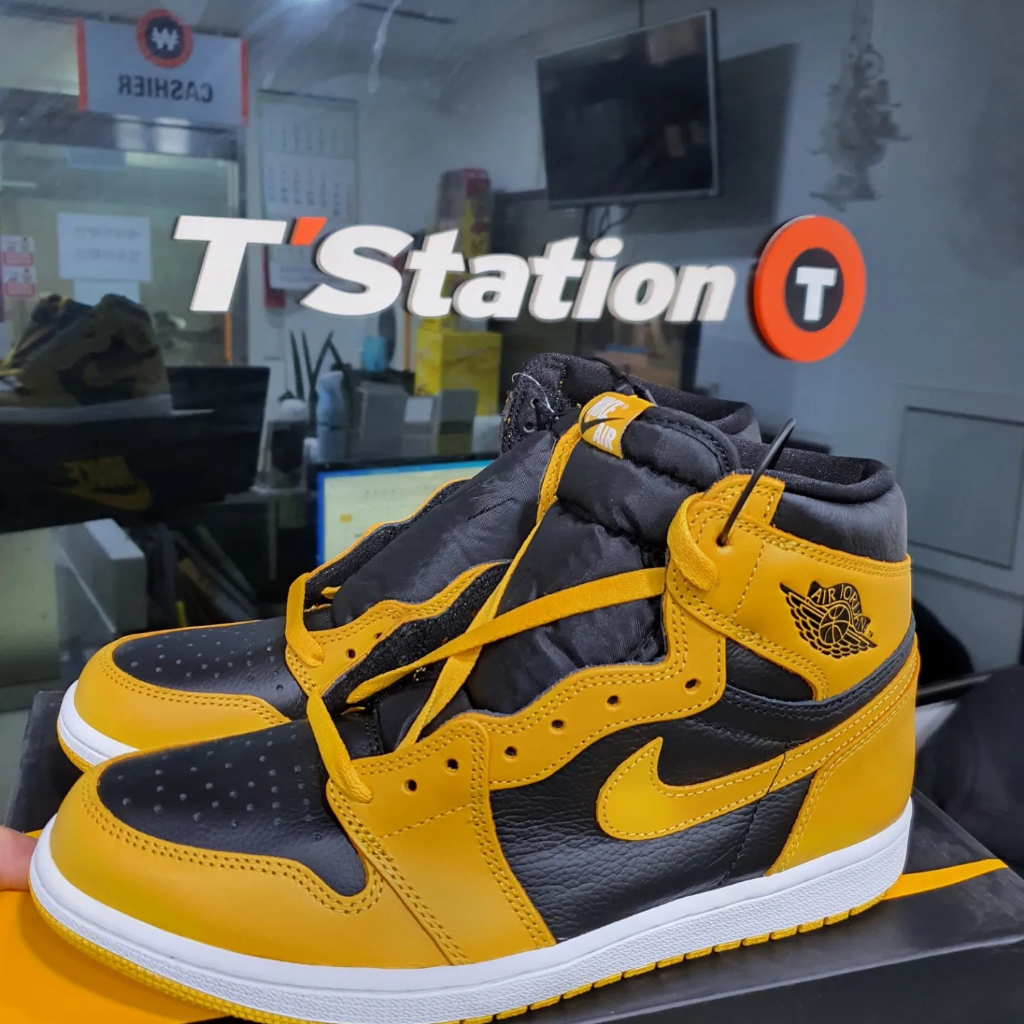 Jordan 1 Retro High OG Pollen 착용 스타일 - 2