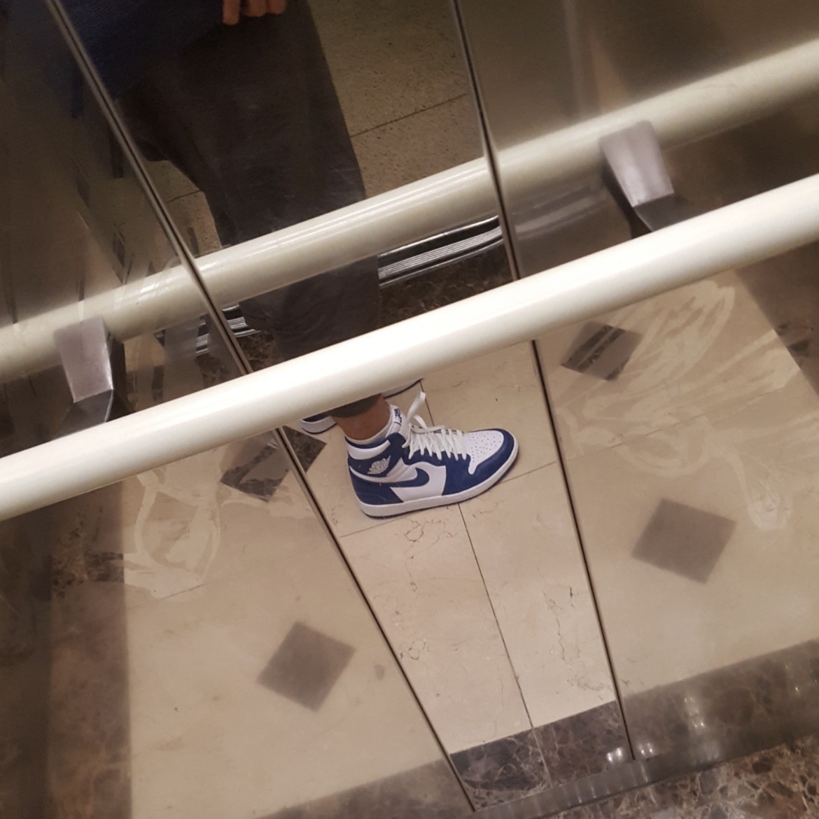 Jordan 1 Retro Storm Blue 착용 스타일