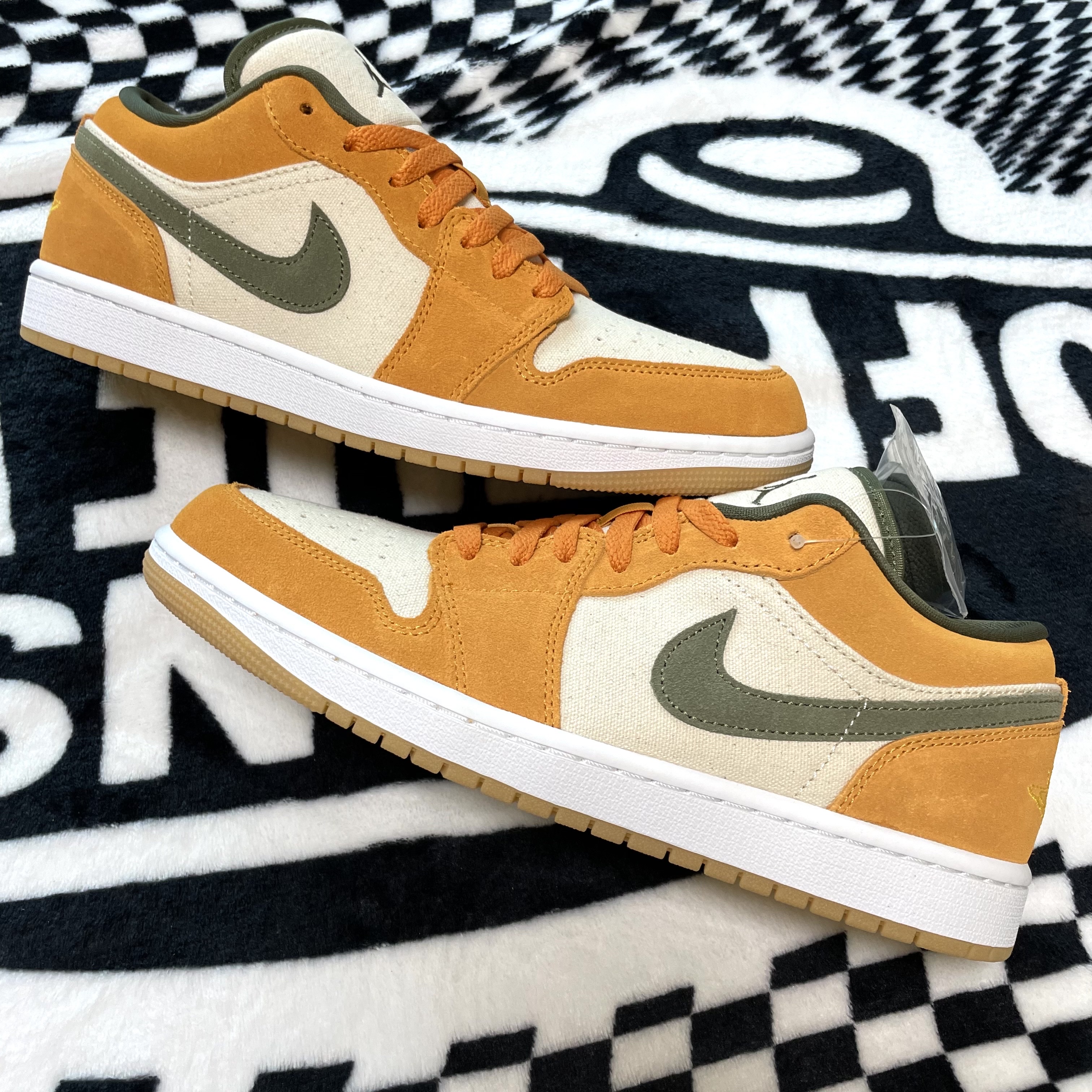 Jordan 1 Low SE Light Curry 착용 스타일 - 1