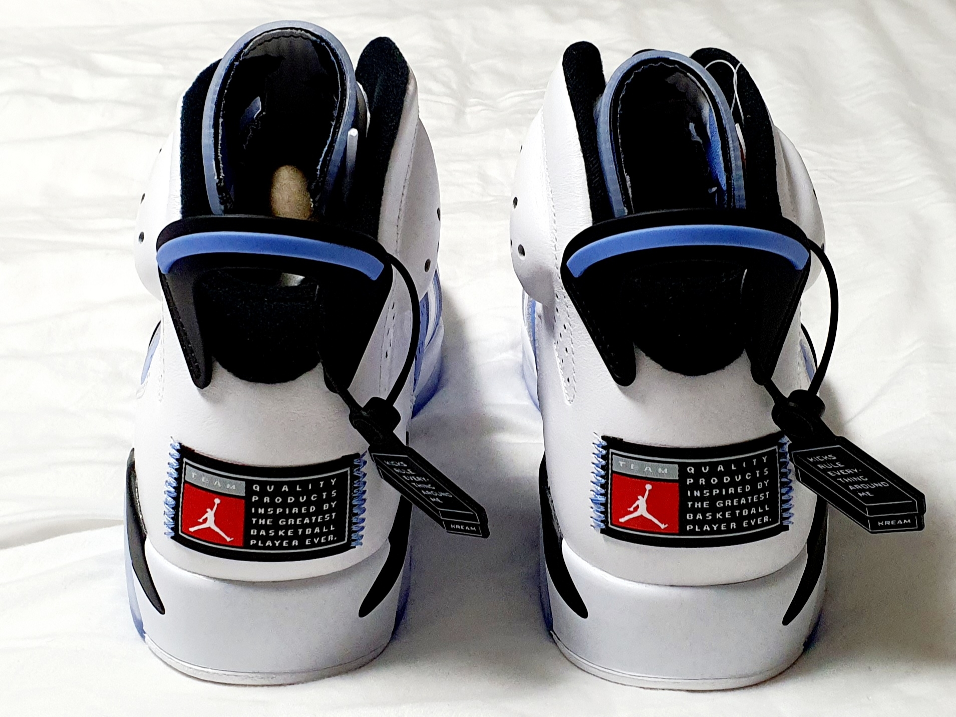 Jordan 6 Retro University Blue 착용 스타일 - 3