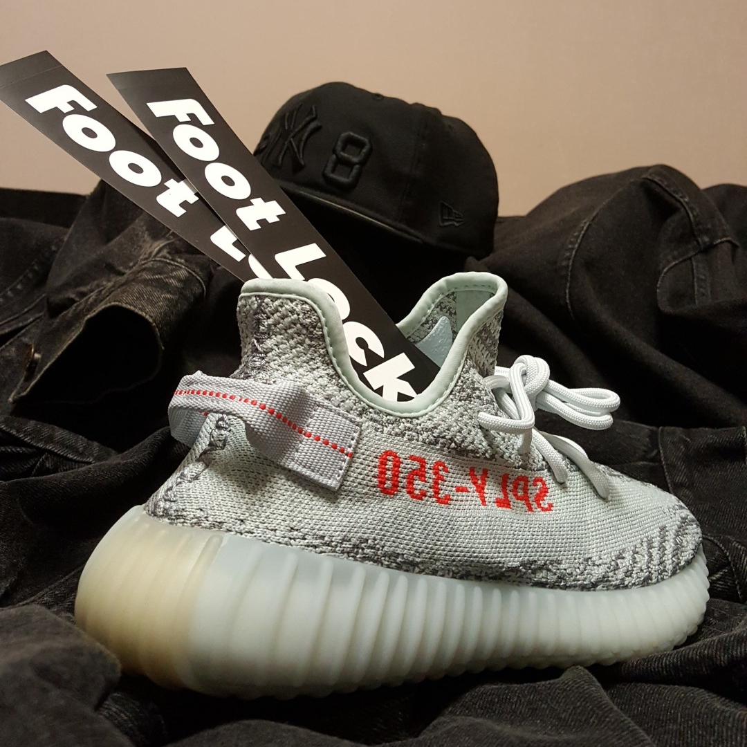 Adidas Yeezy Boost 350 V2 Blue Tint 2017 착용 스타일 - 1