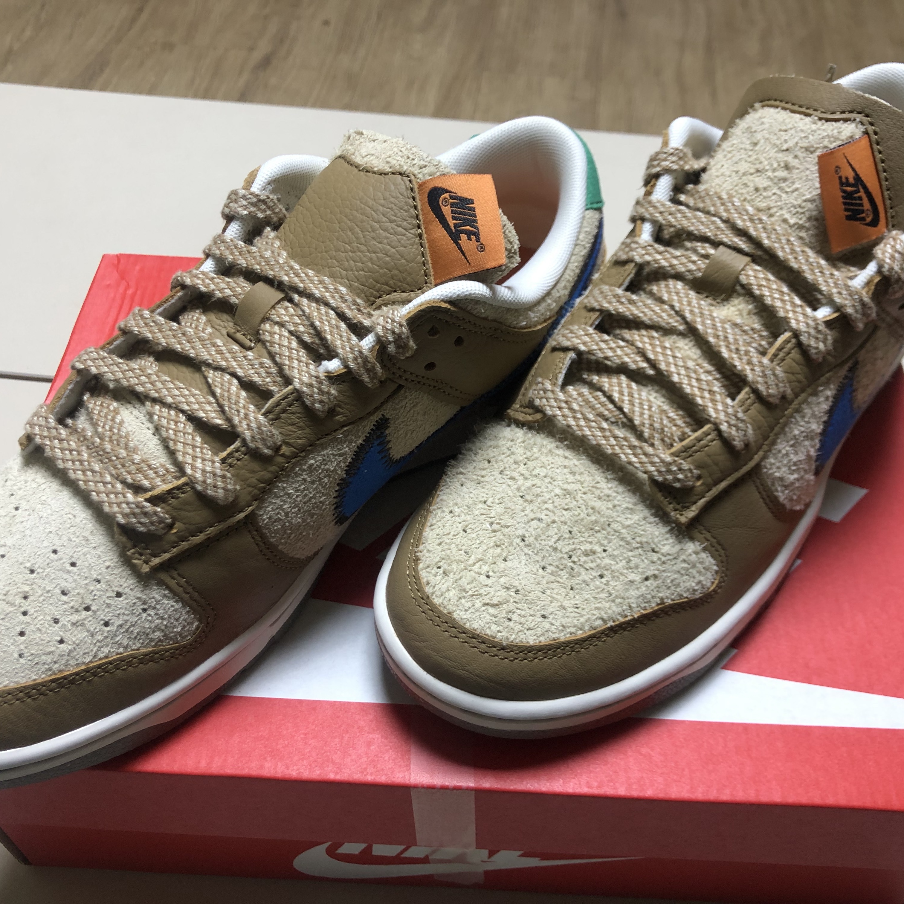 Nike x Size? Dunk Low Dark Driftwood Photo Blue 착용 스타일 - 3