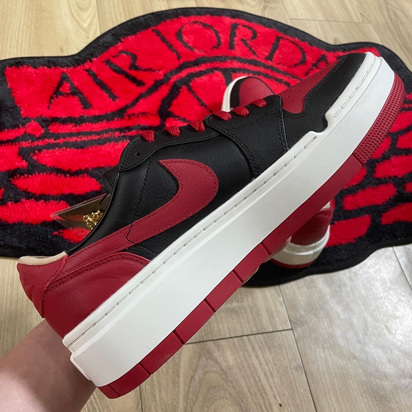 (W) Jordan 1 Elevate Low SE Bred 착용 스타일 - 3
