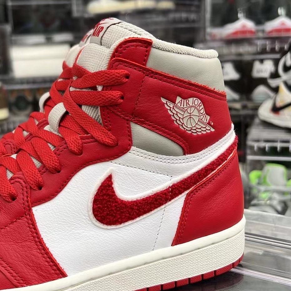 (W) Jordan 1 Retro High OG Varsity Red, (PS) Jordan 1 Retro High OG Varsity Red 착용 스타일 - 4