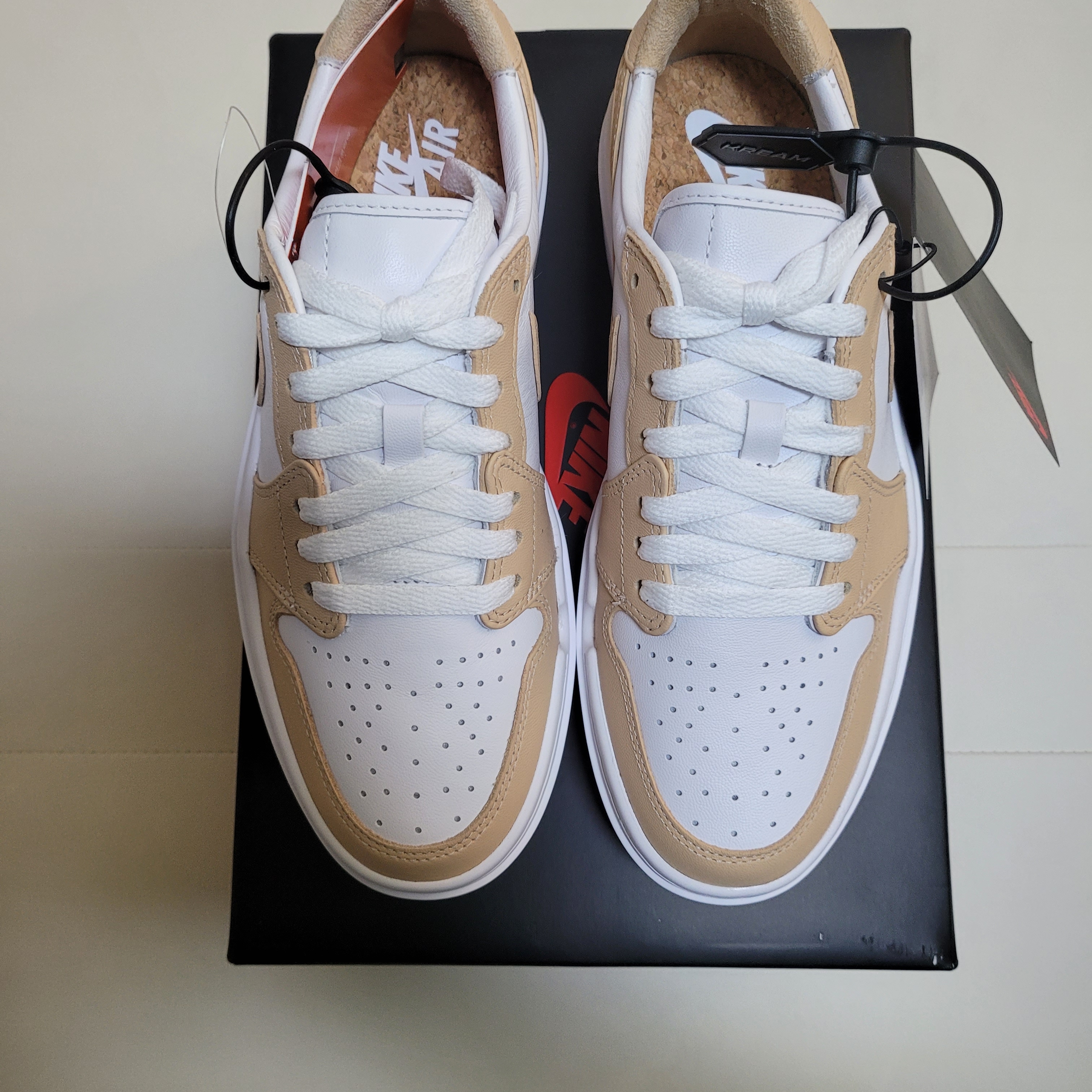 (W) Jordan 1 Elevate Low White Onyx 착용 스타일 - 1