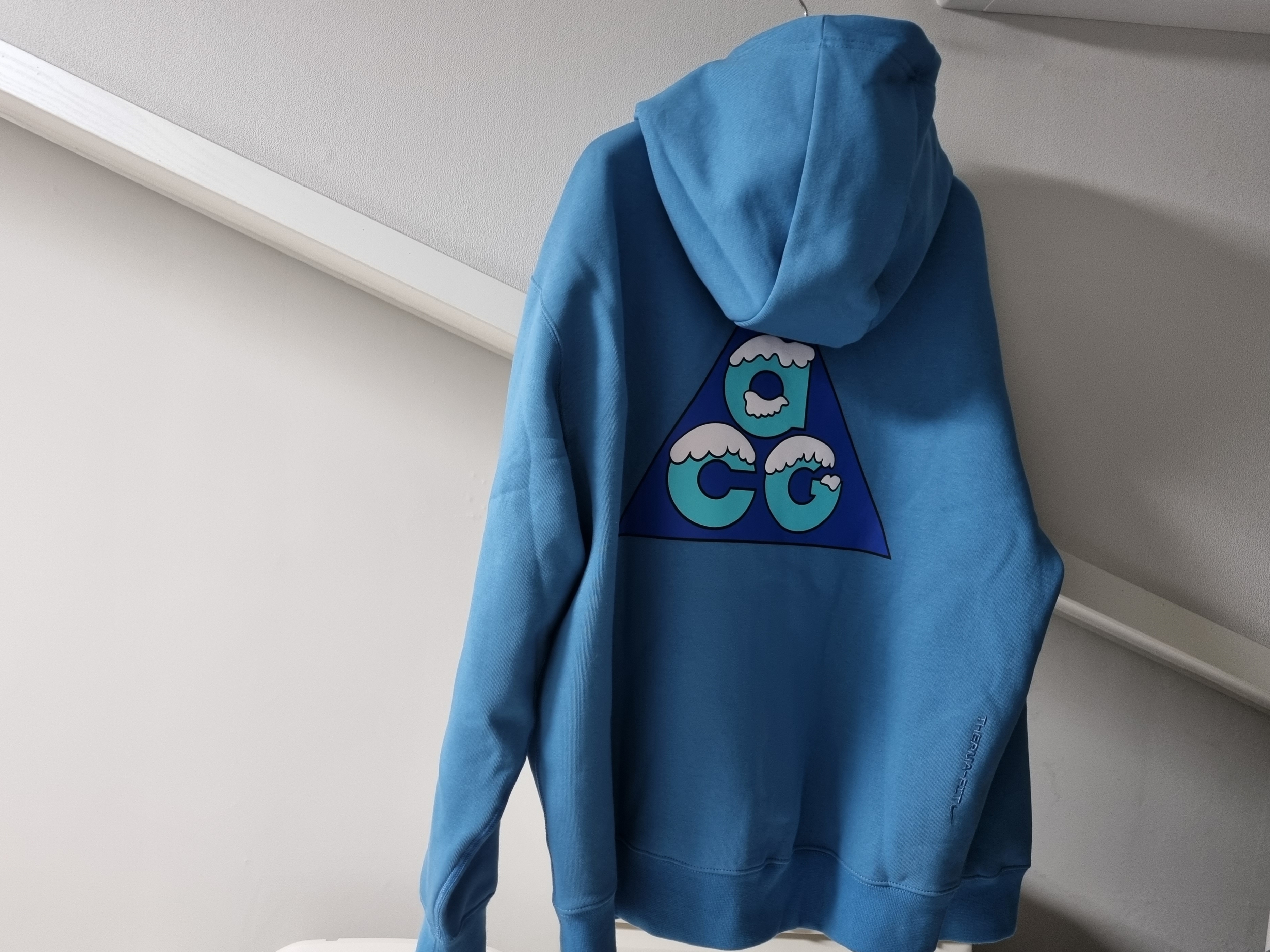 Nike ACG Therma-Fit Full Zip Graphic Hoodie Dutch Blue 착용 스타일 - 3