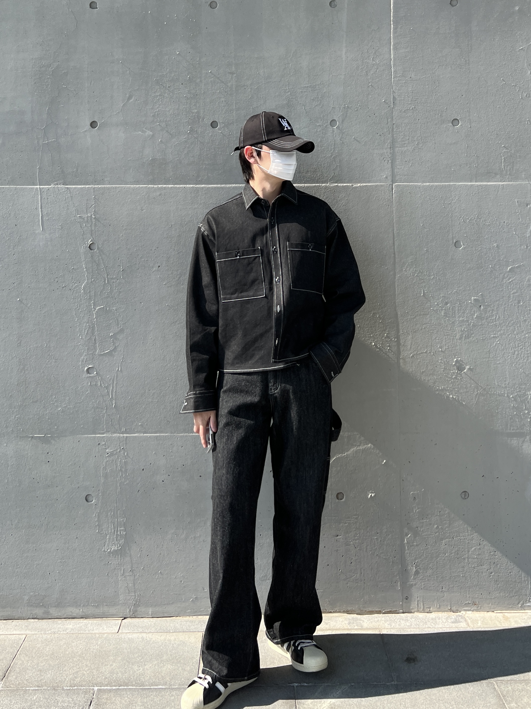 Adidas Superstar Premium Black White 착용 스타일