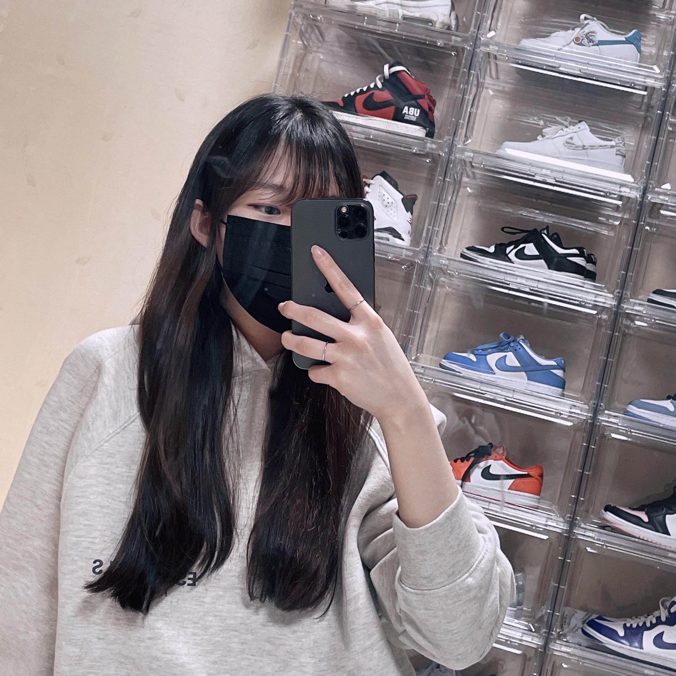 Essentials The Core Collection Pullover Hoodie Oatmeal, Adidas Yeezy Boost 350 V2 Zebra 2017/2019/2020 착용 스타일 - 1